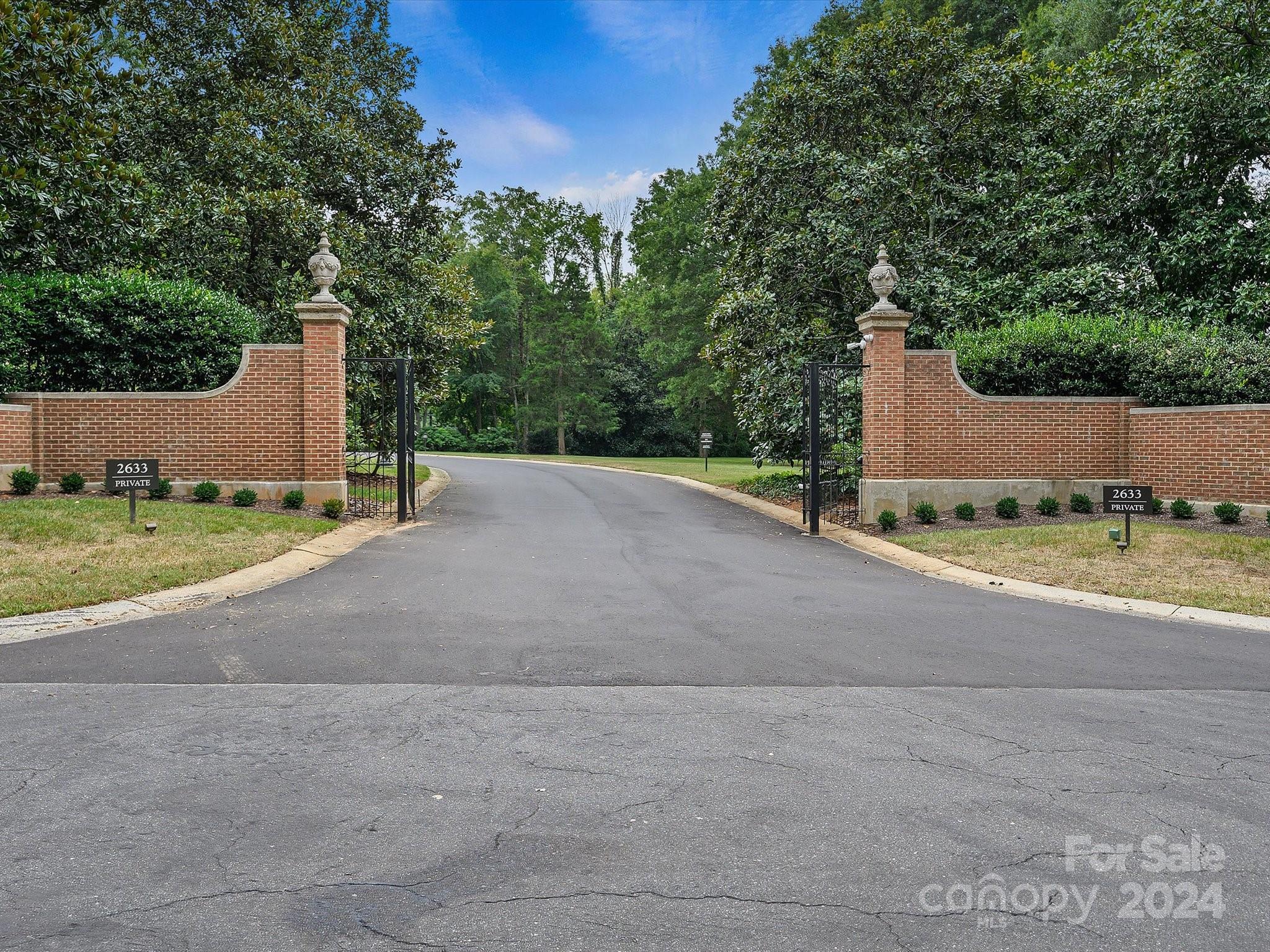 2633 Richardson Divide Unit: 2A