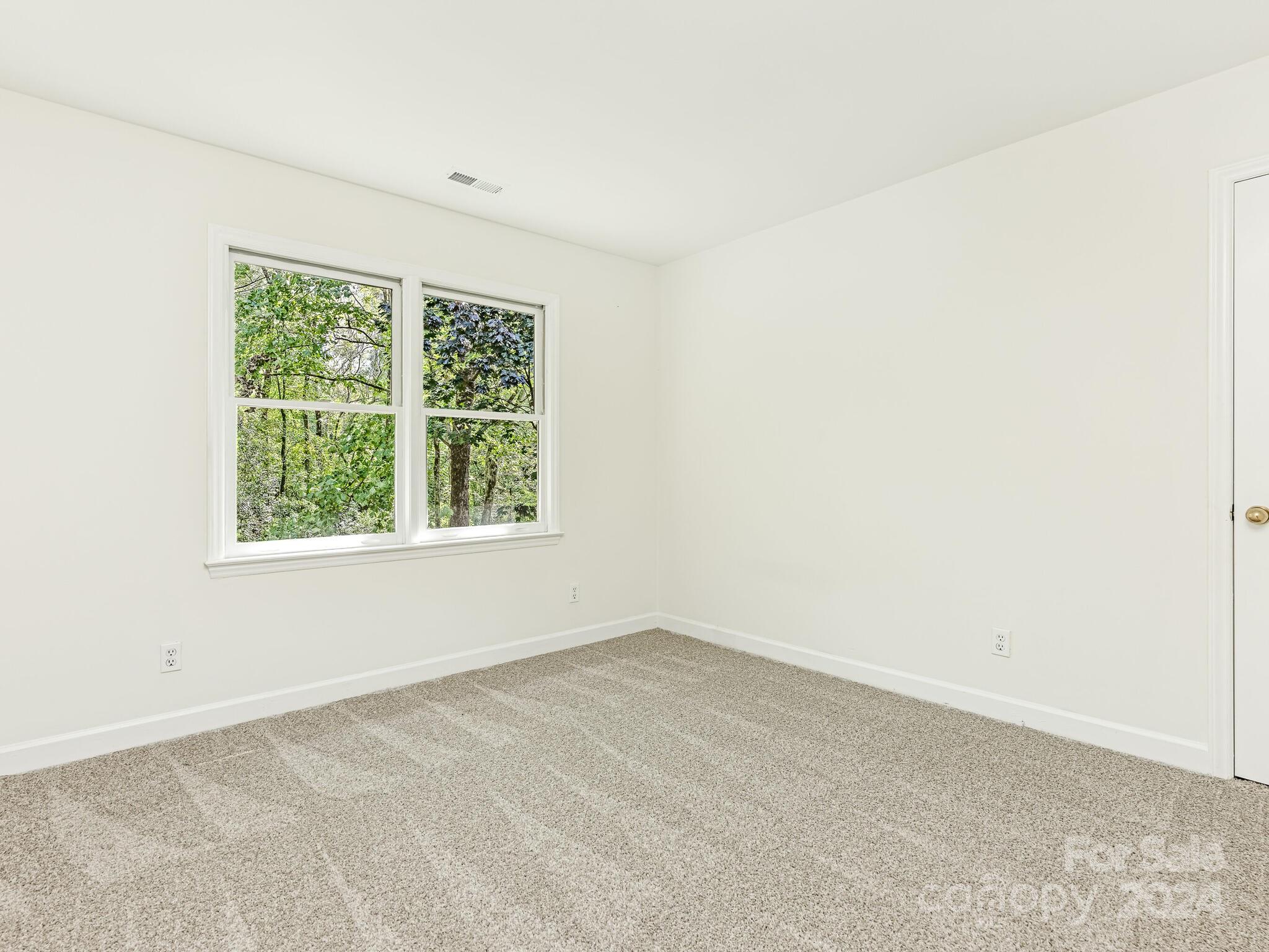 1014 Worcaster Place