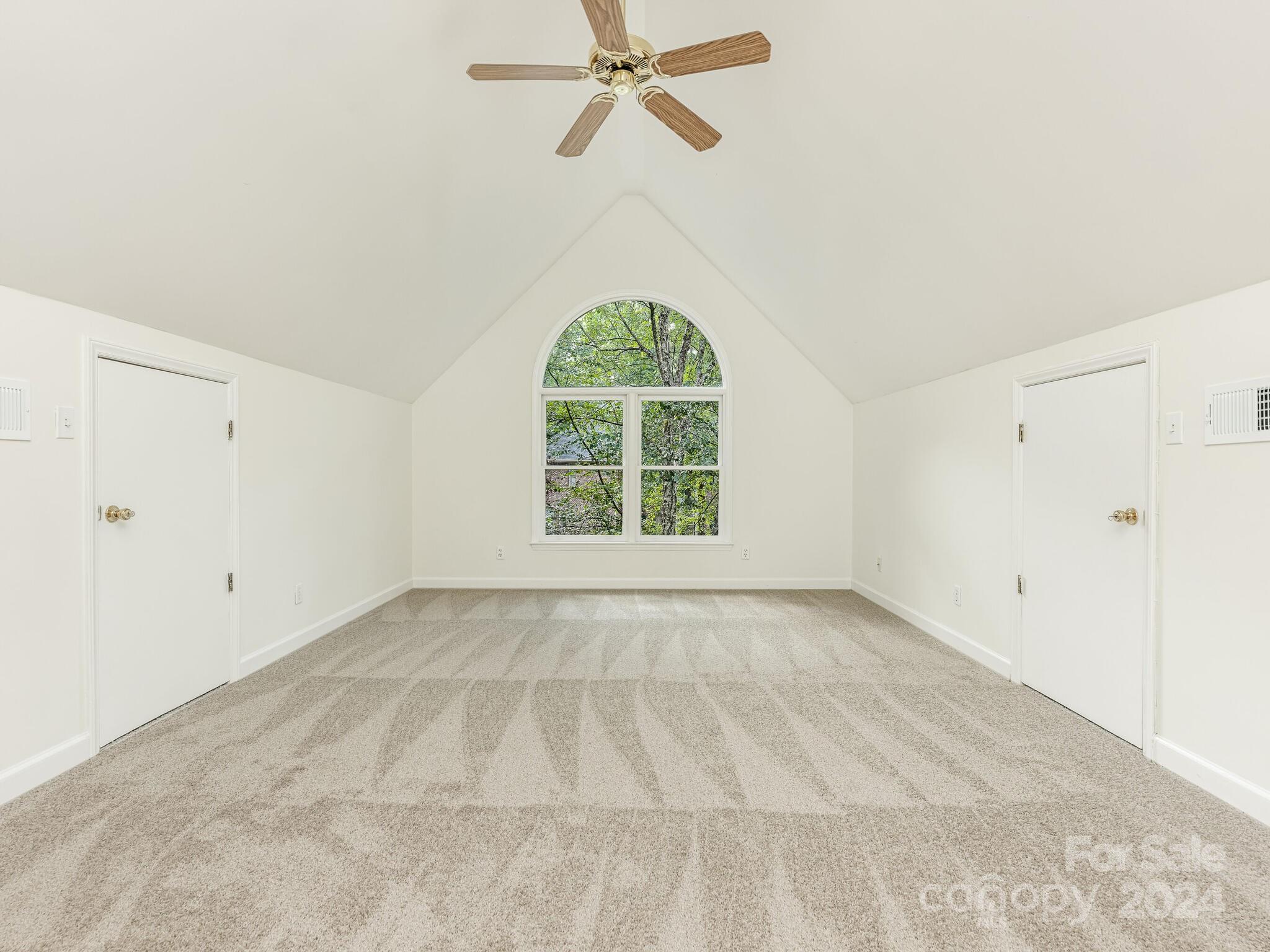 1014 Worcaster Place