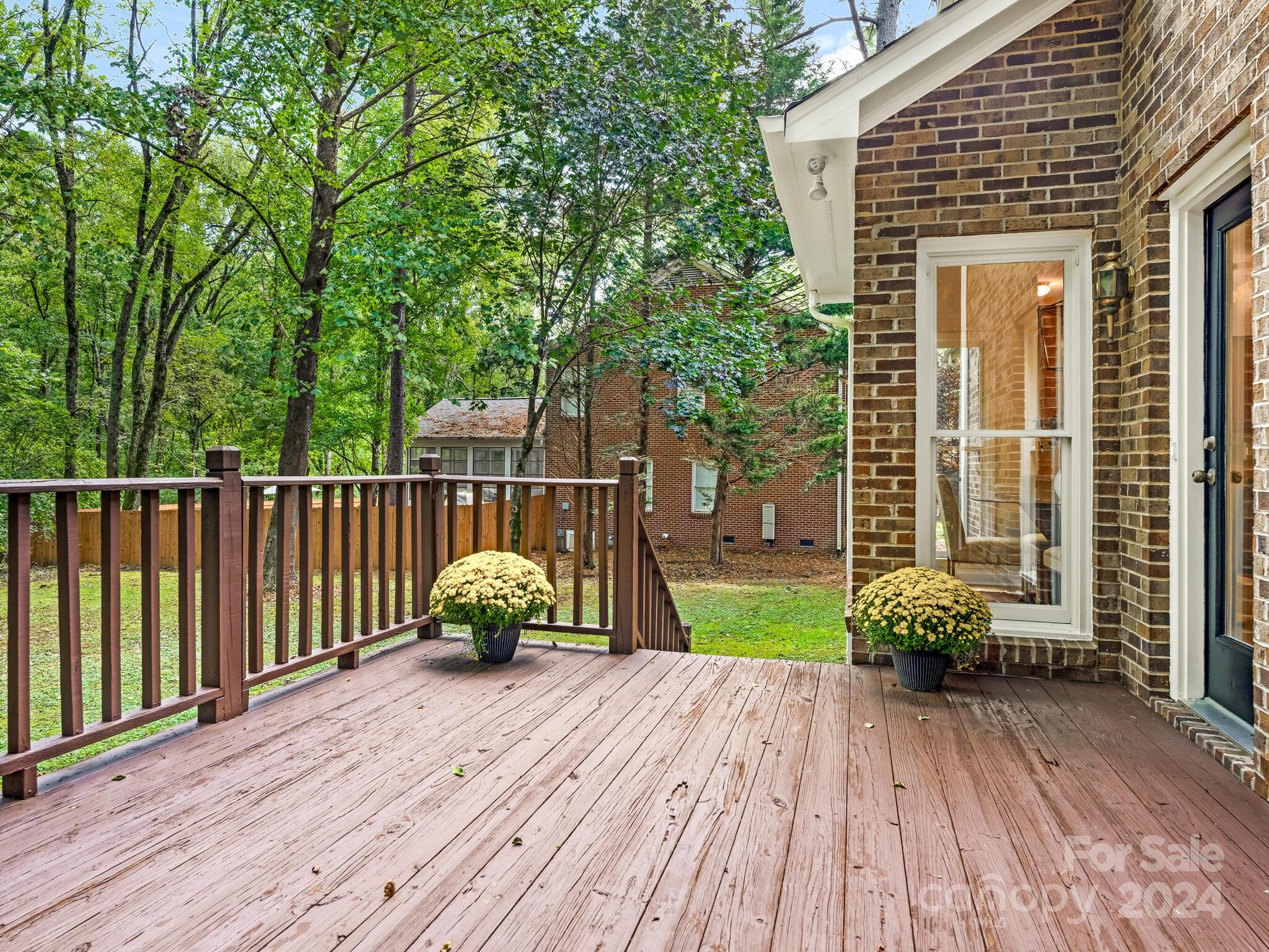 1014 Worcaster Place