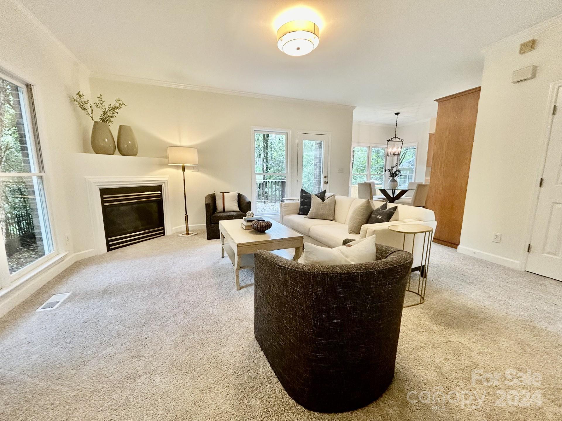 1014 Worcaster Place