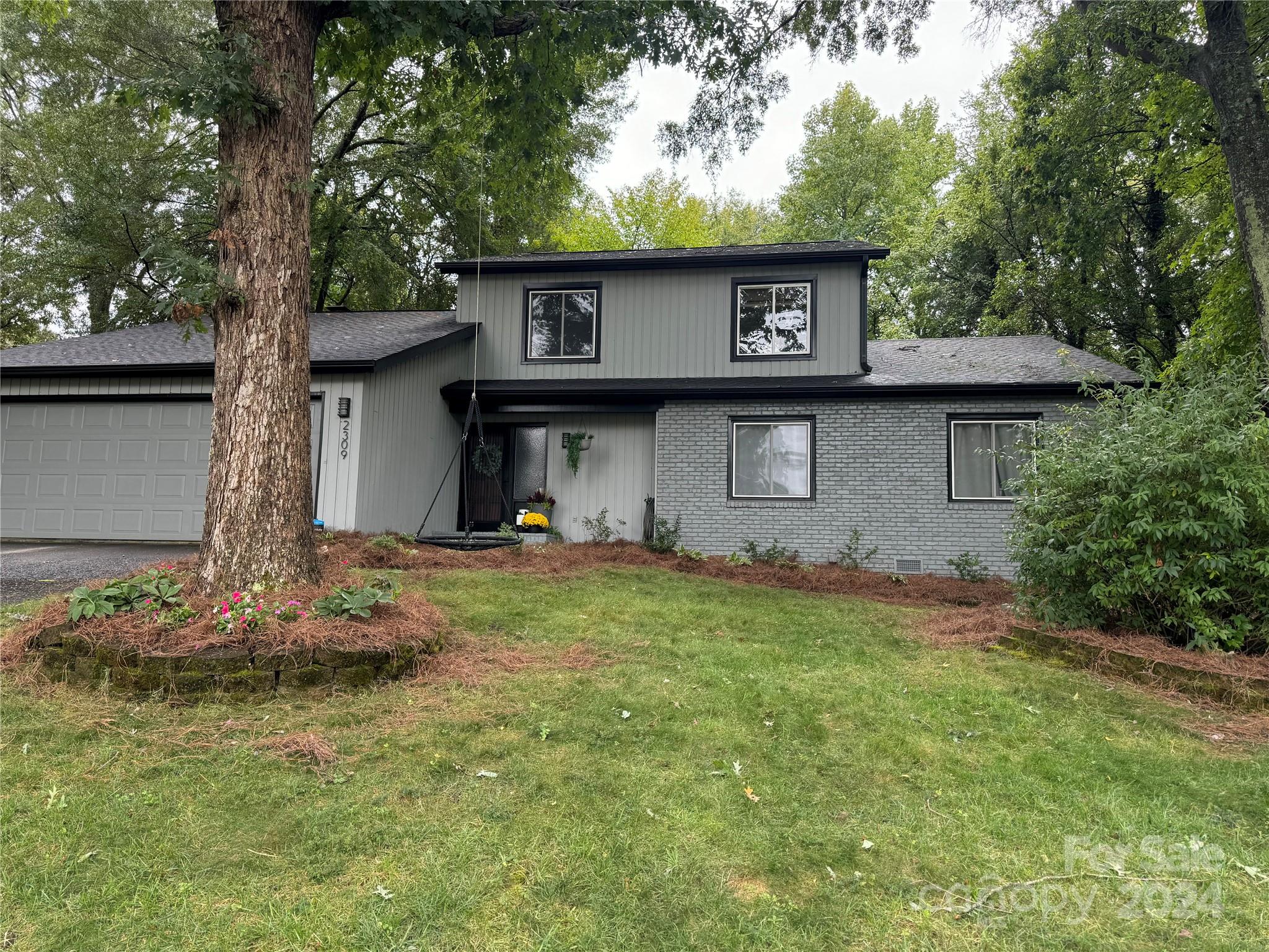2309 Lynbridge Drive