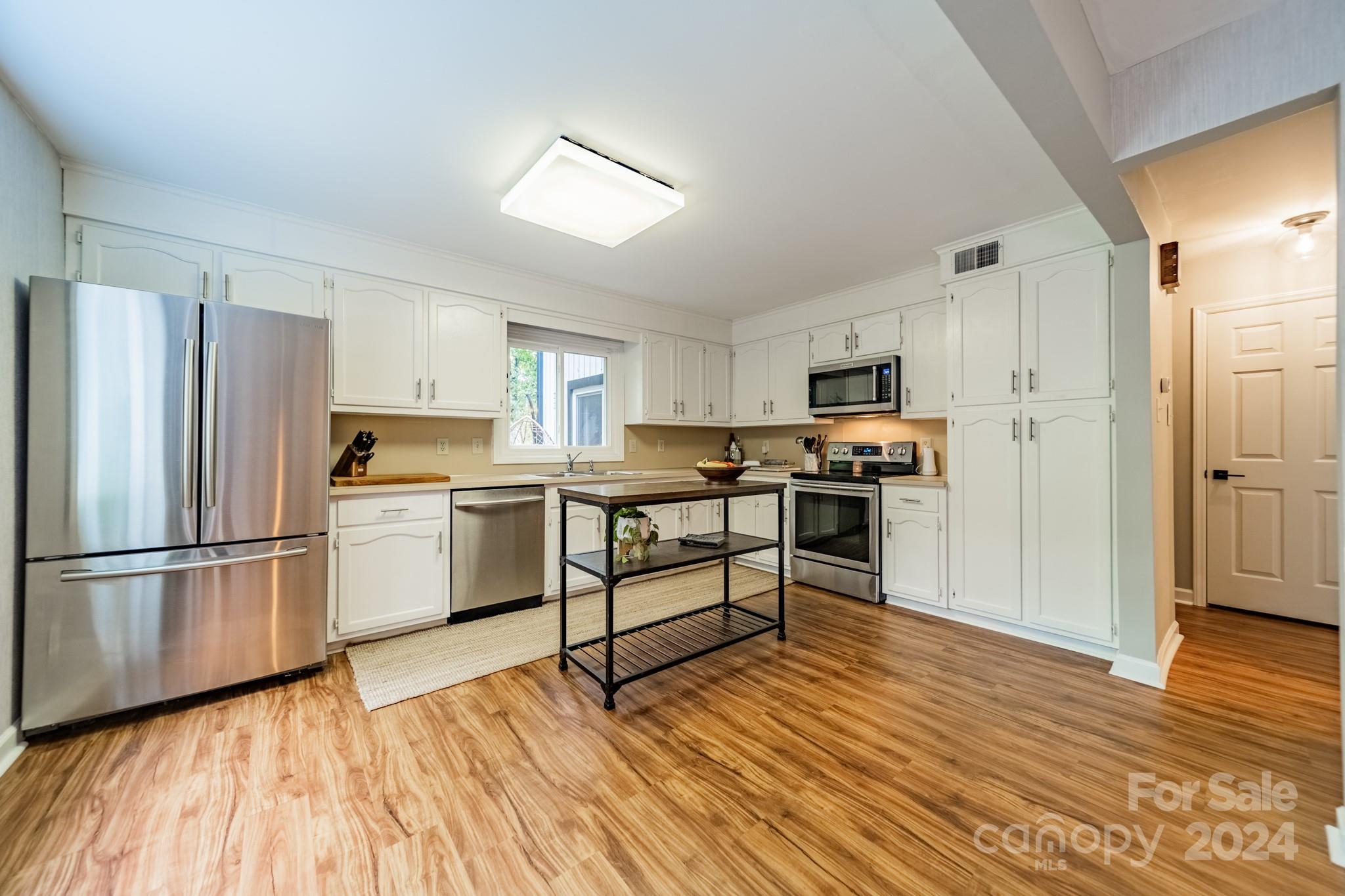 2309 Lynbridge Drive