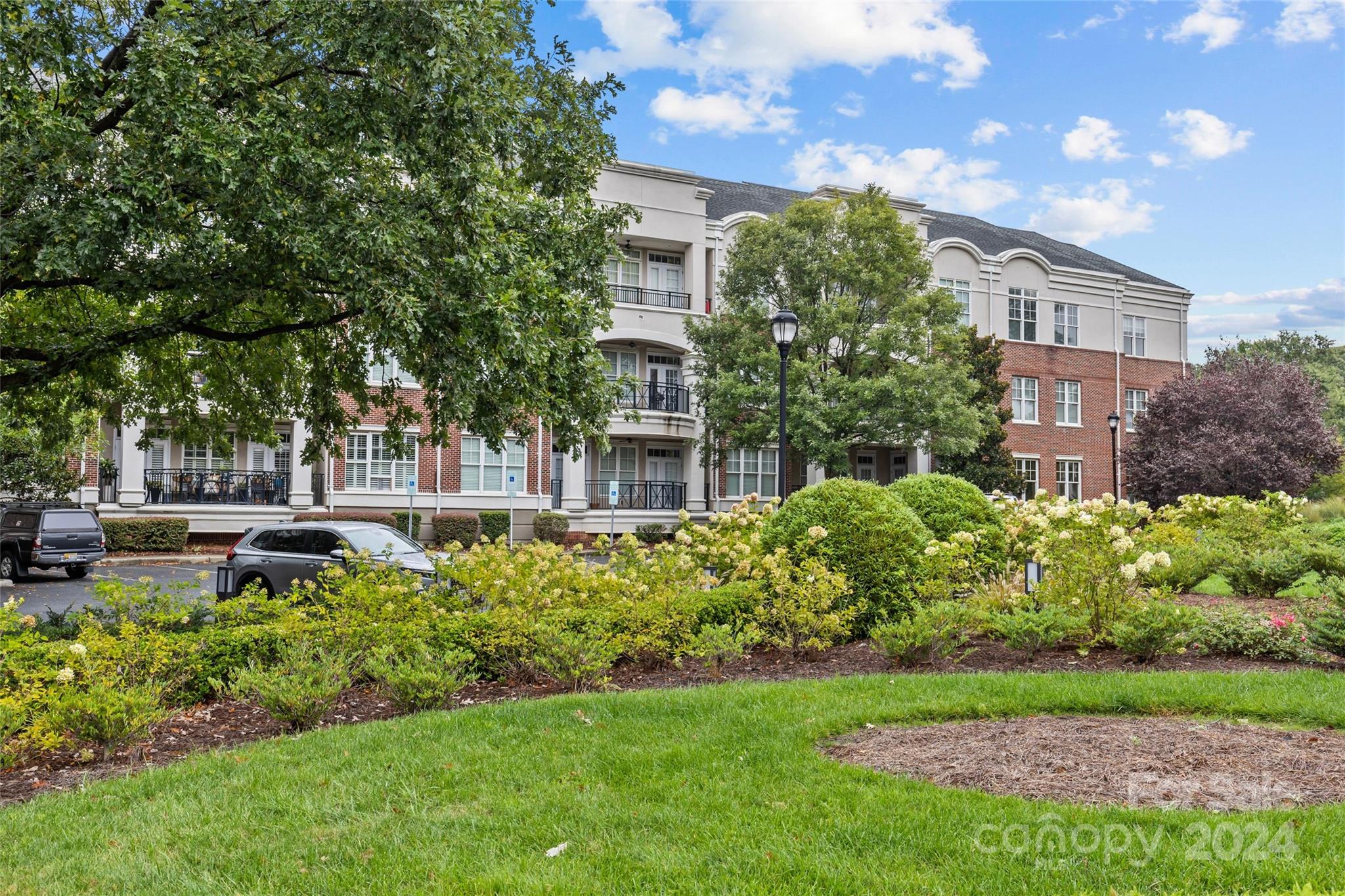 5425 Closeburn Road Unit: 110
