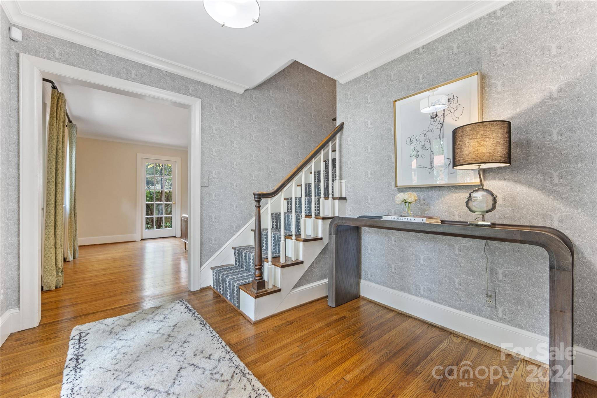 633 Cherokee Road
