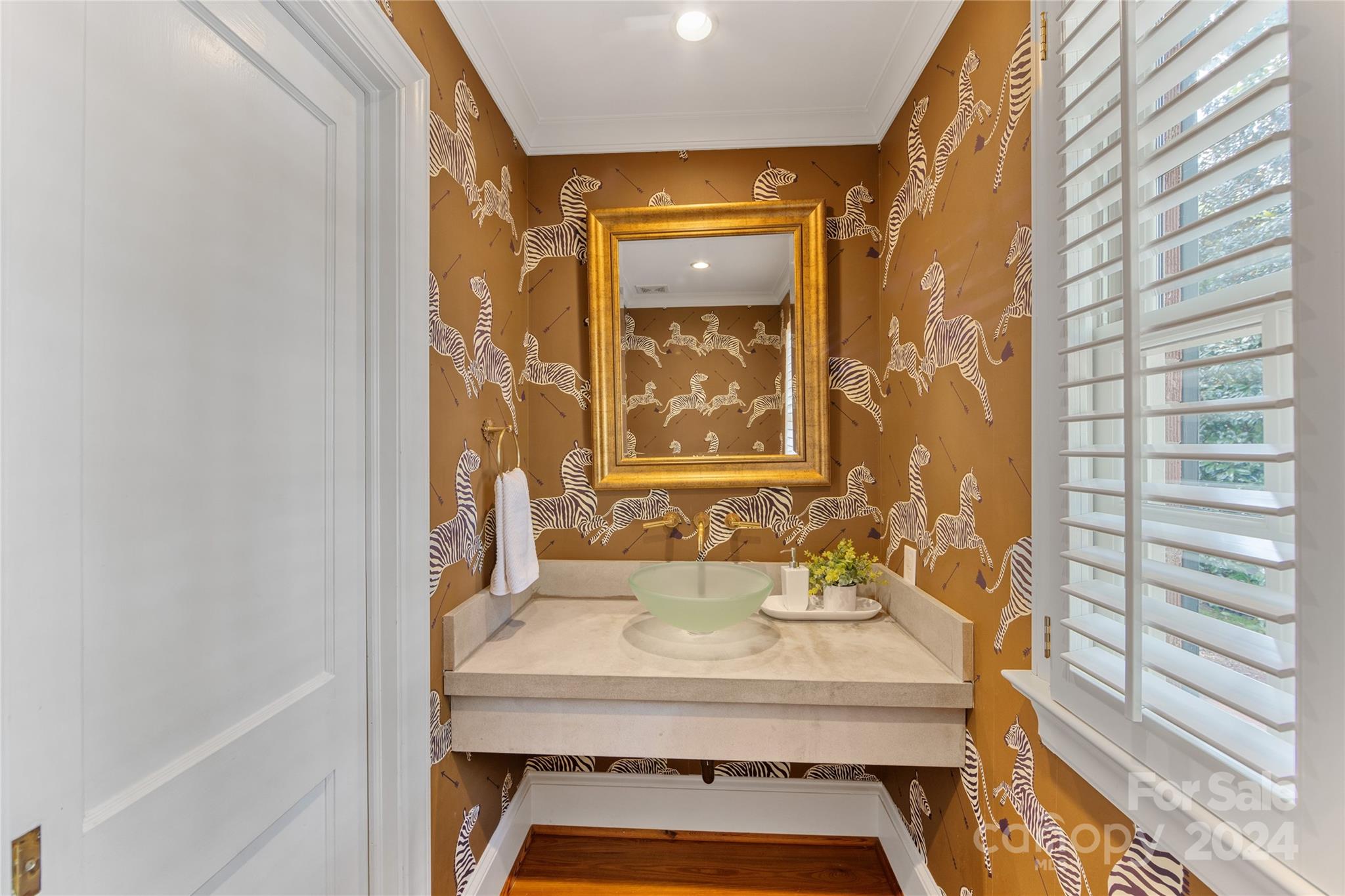 633 Cherokee Road
