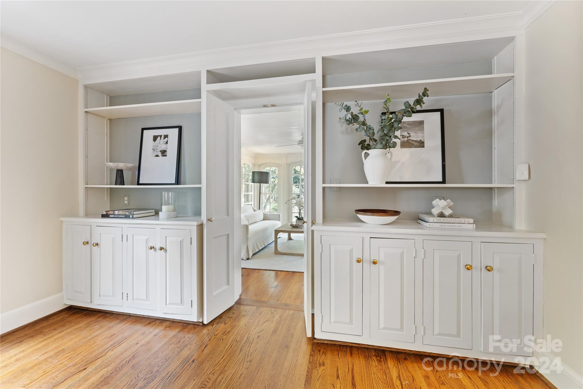 633 Cherokee Road