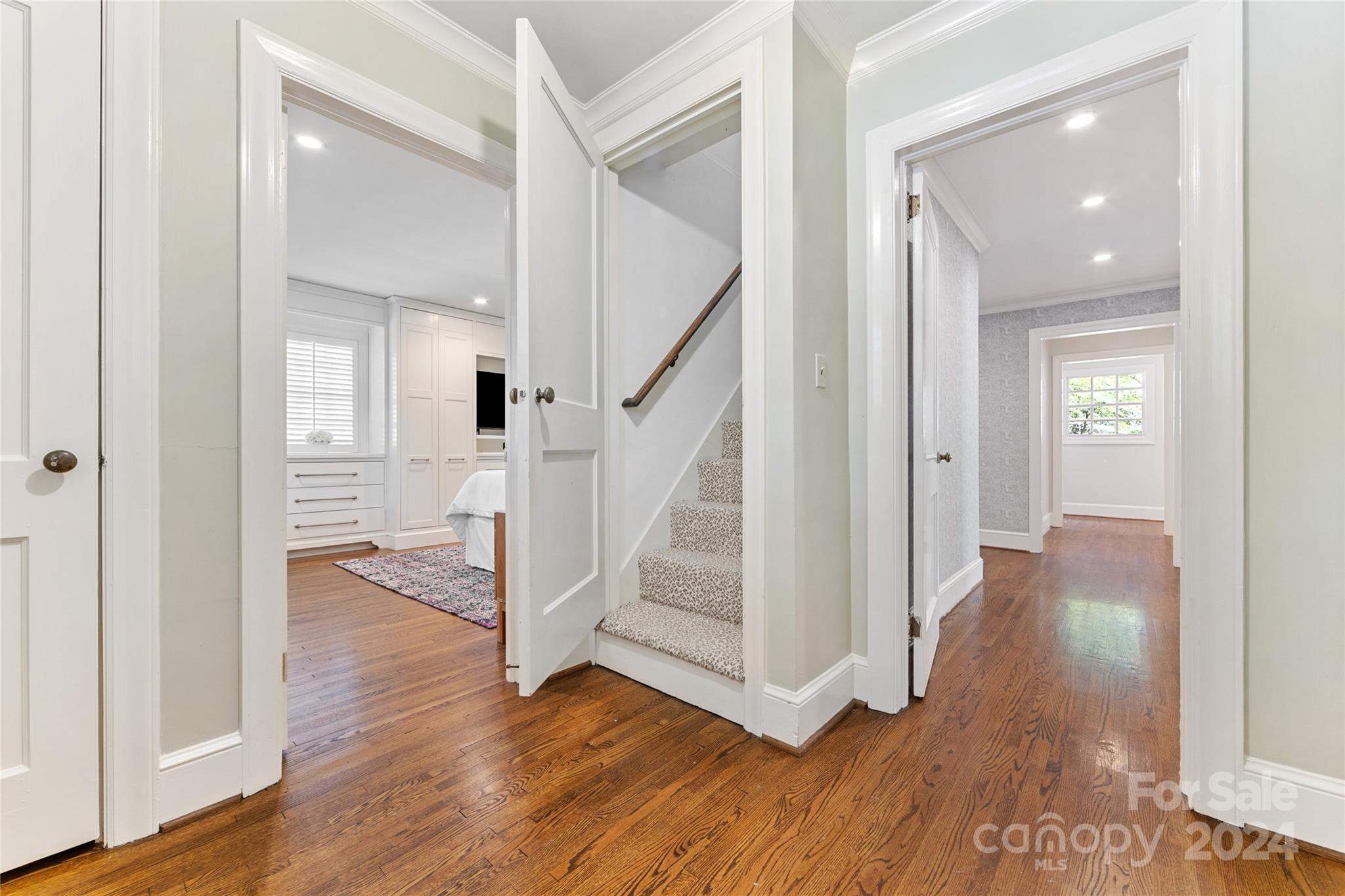 633 Cherokee Road