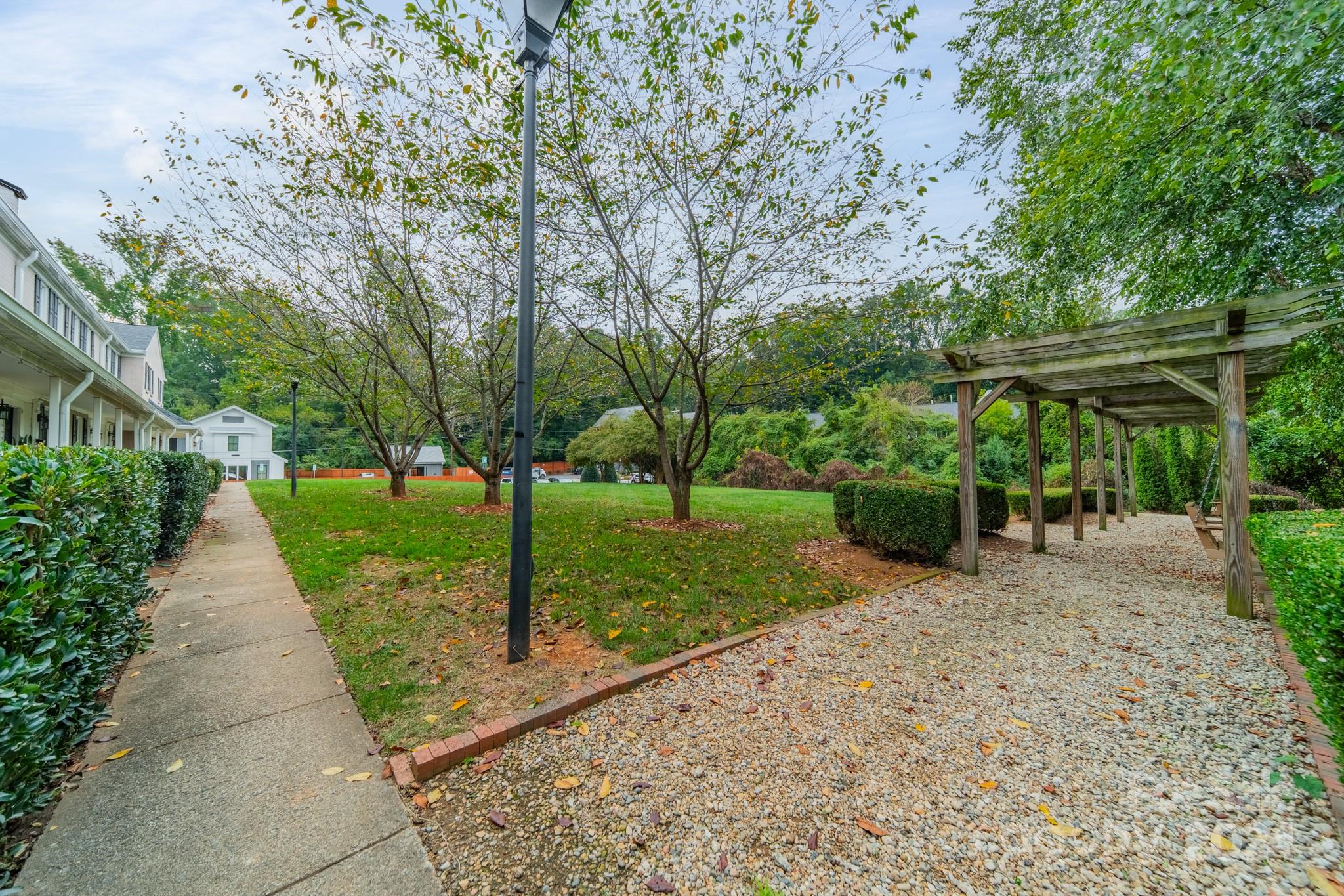 1224 Green Oaks Lane Unit: H