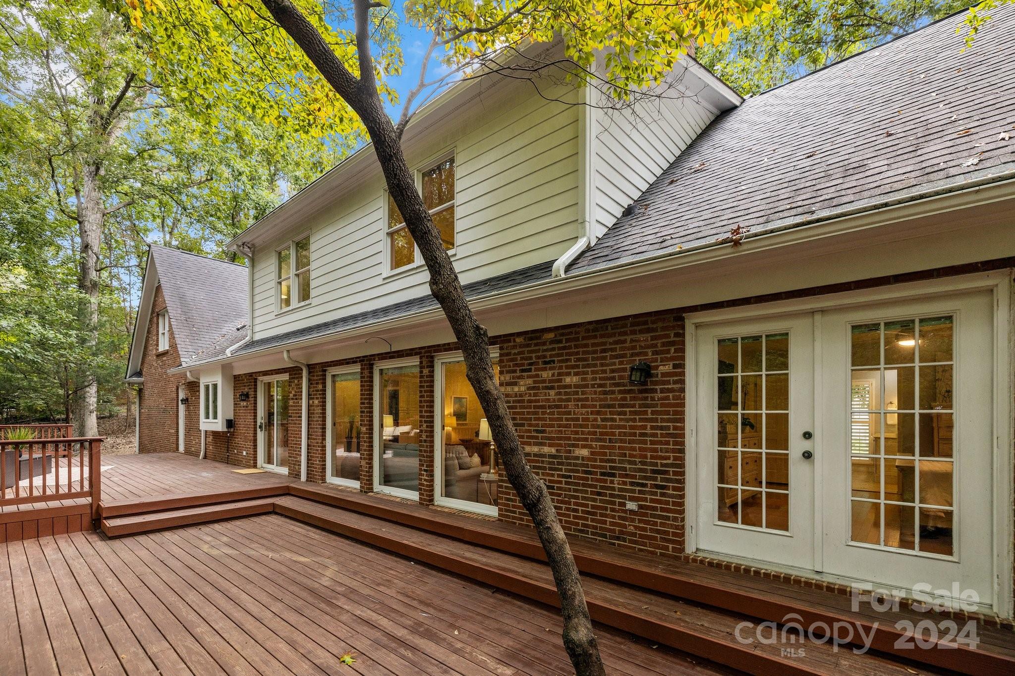 1134 Shadowbrook Lane