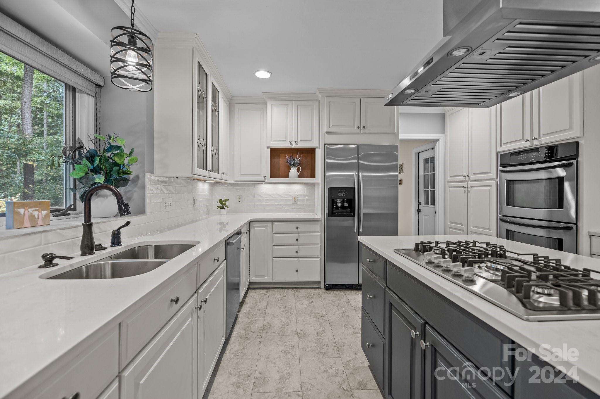 1134 Shadowbrook Lane