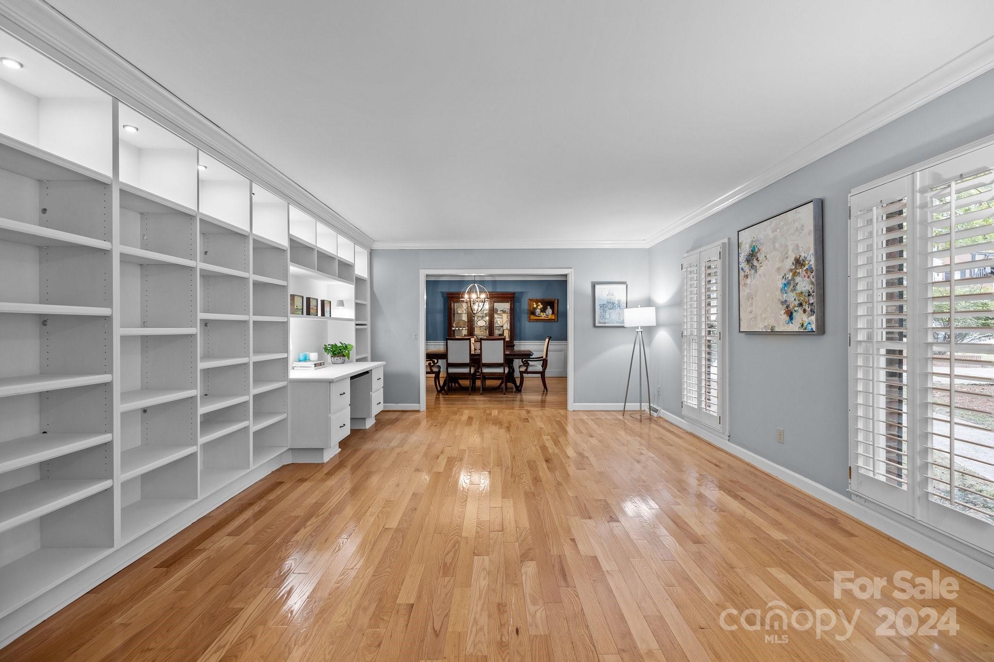 1134 Shadowbrook Lane