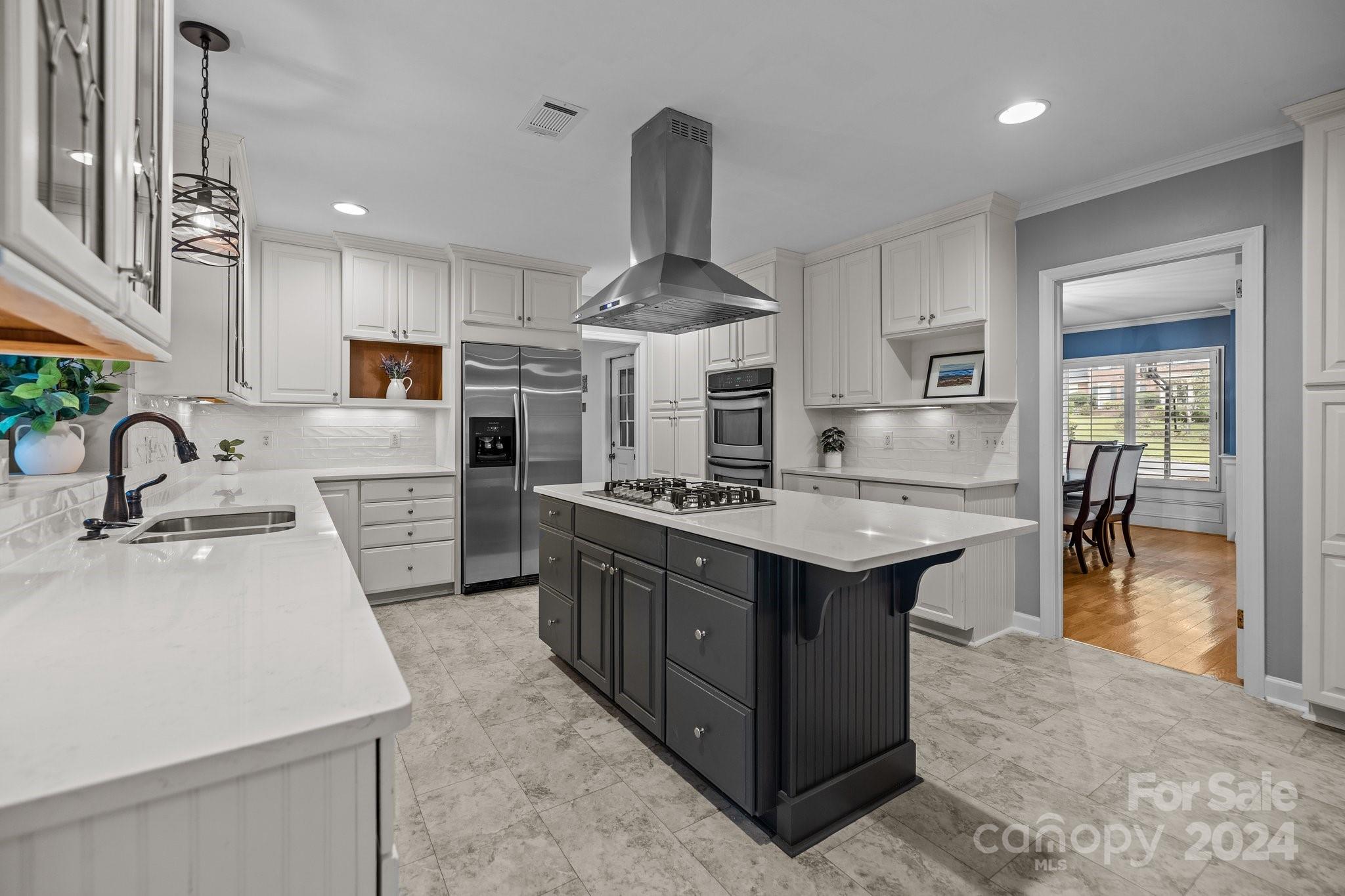 1134 Shadowbrook Lane