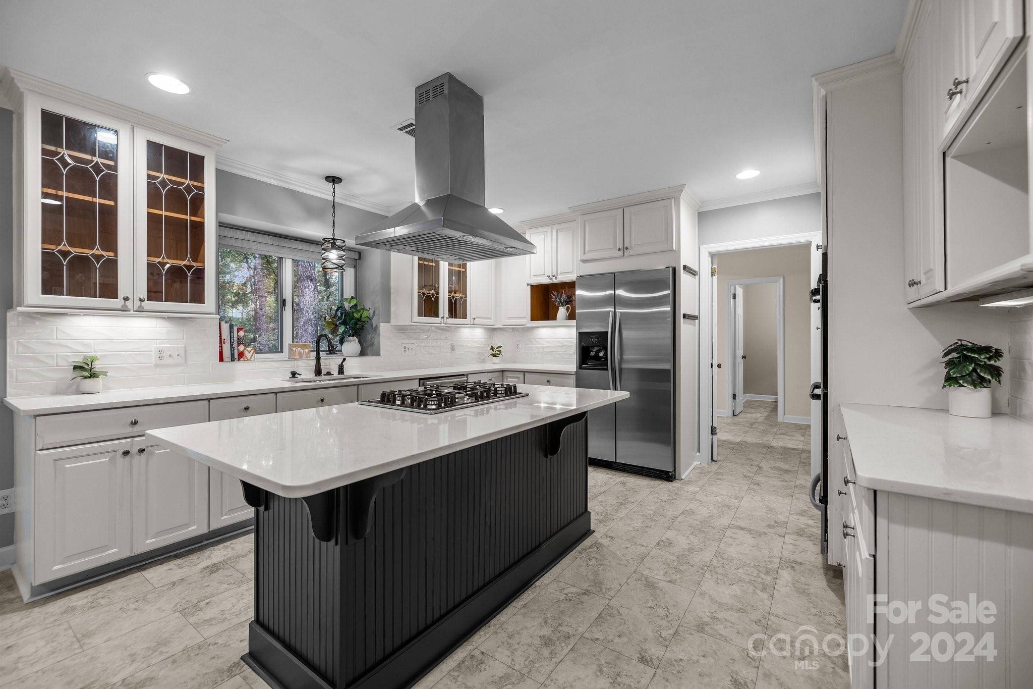 1134 Shadowbrook Lane
