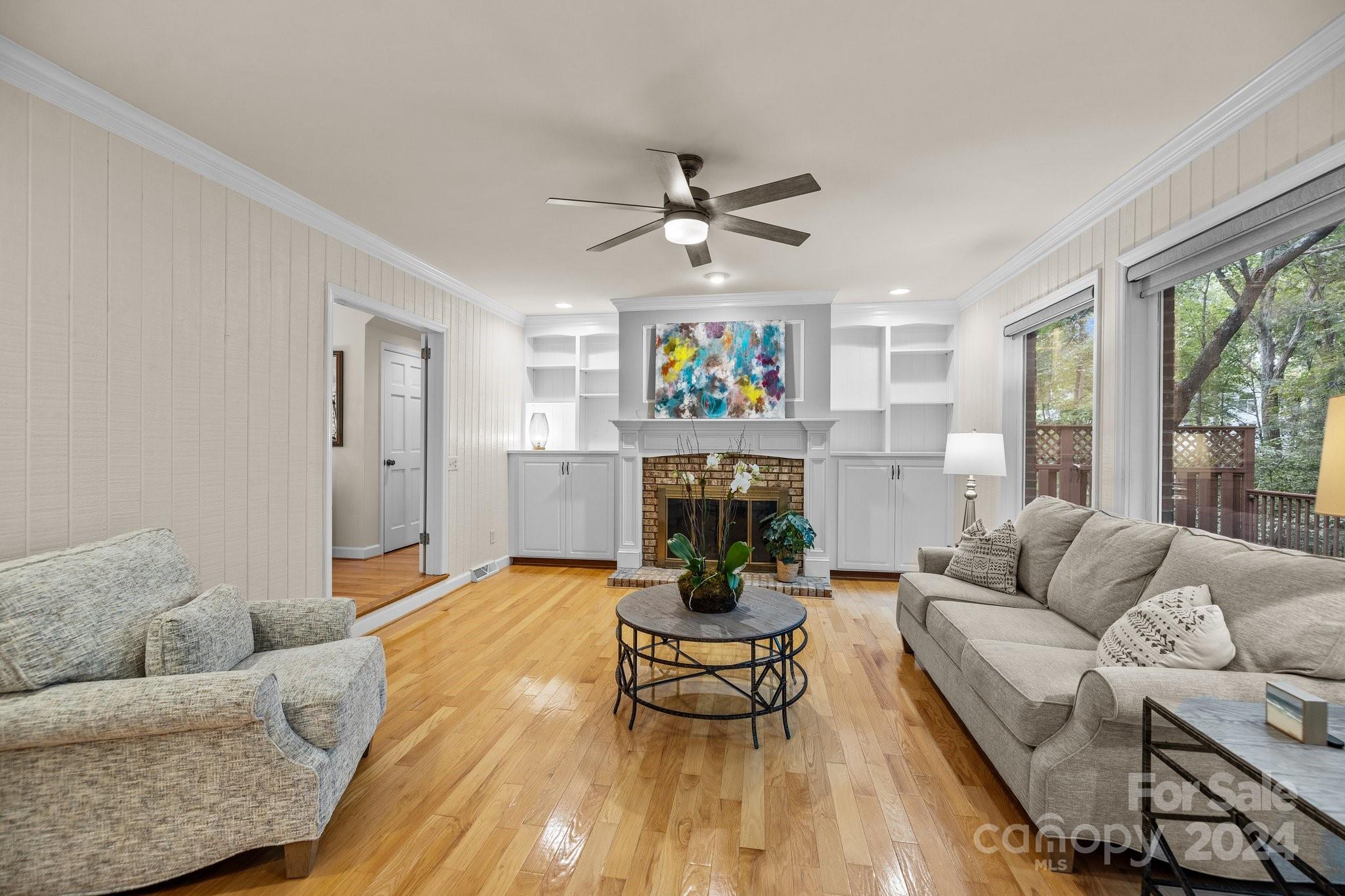 1134 Shadowbrook Lane