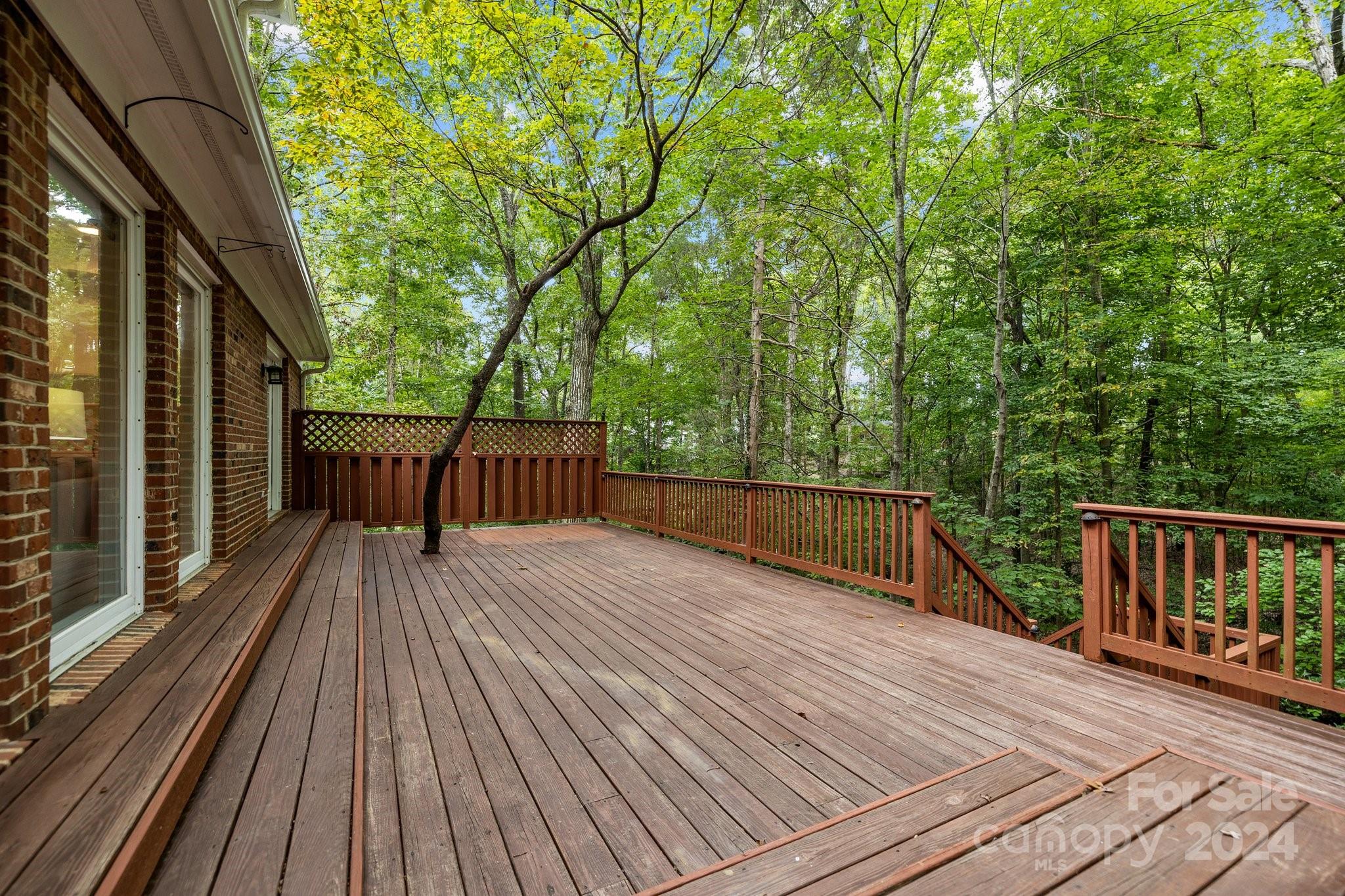 1134 Shadowbrook Lane