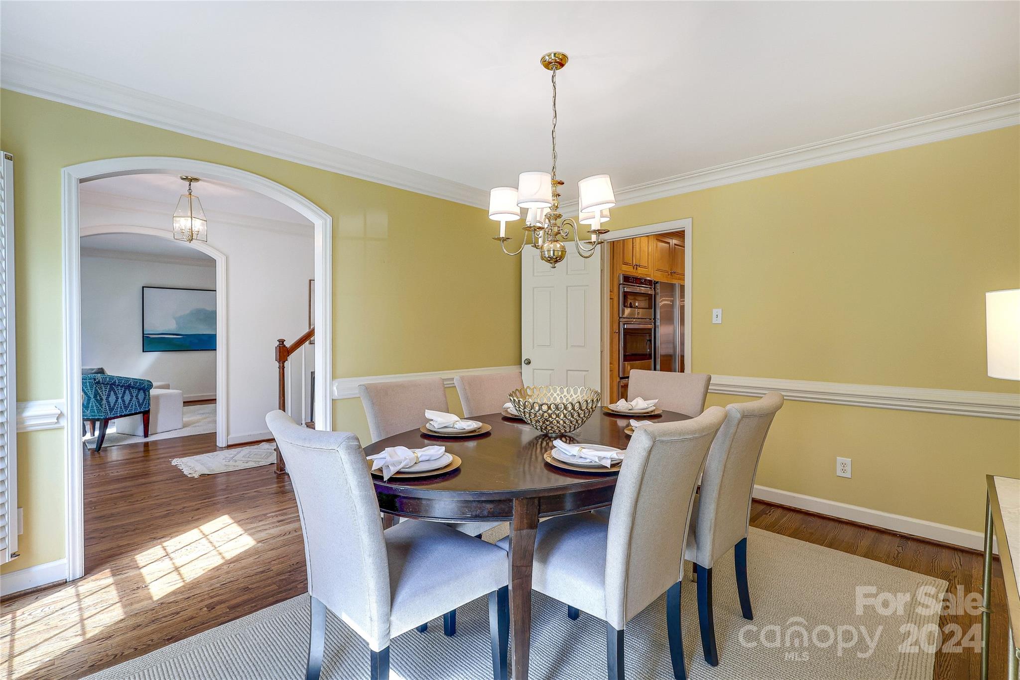 3127 Valencia Terrace