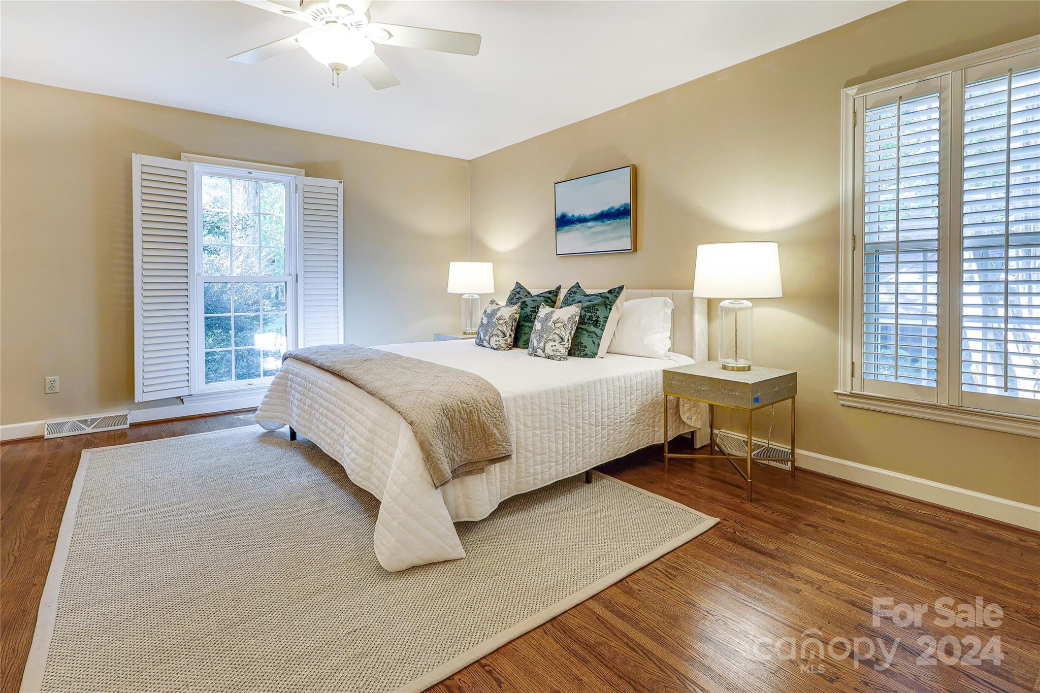 3127 Valencia Terrace