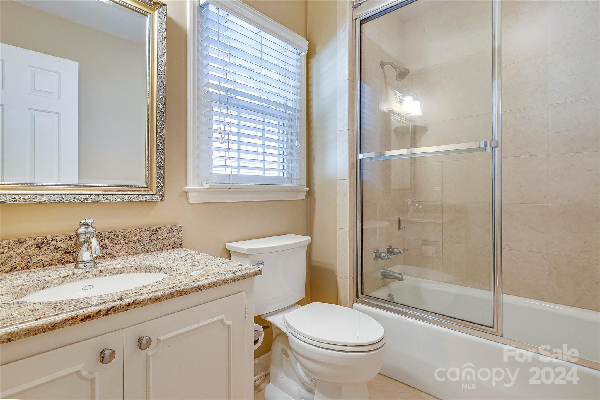 3127 Valencia Terrace