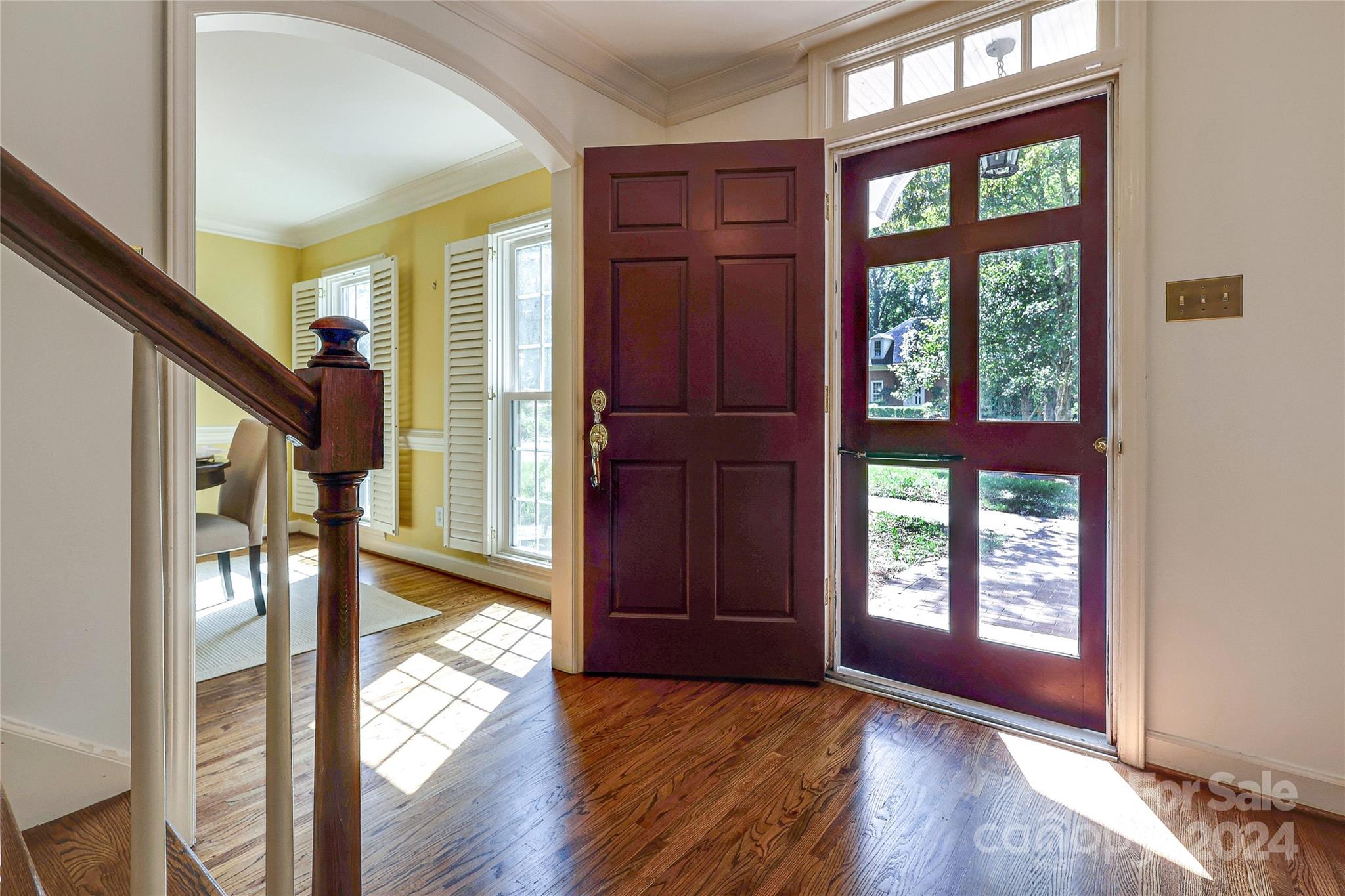 3127 Valencia Terrace