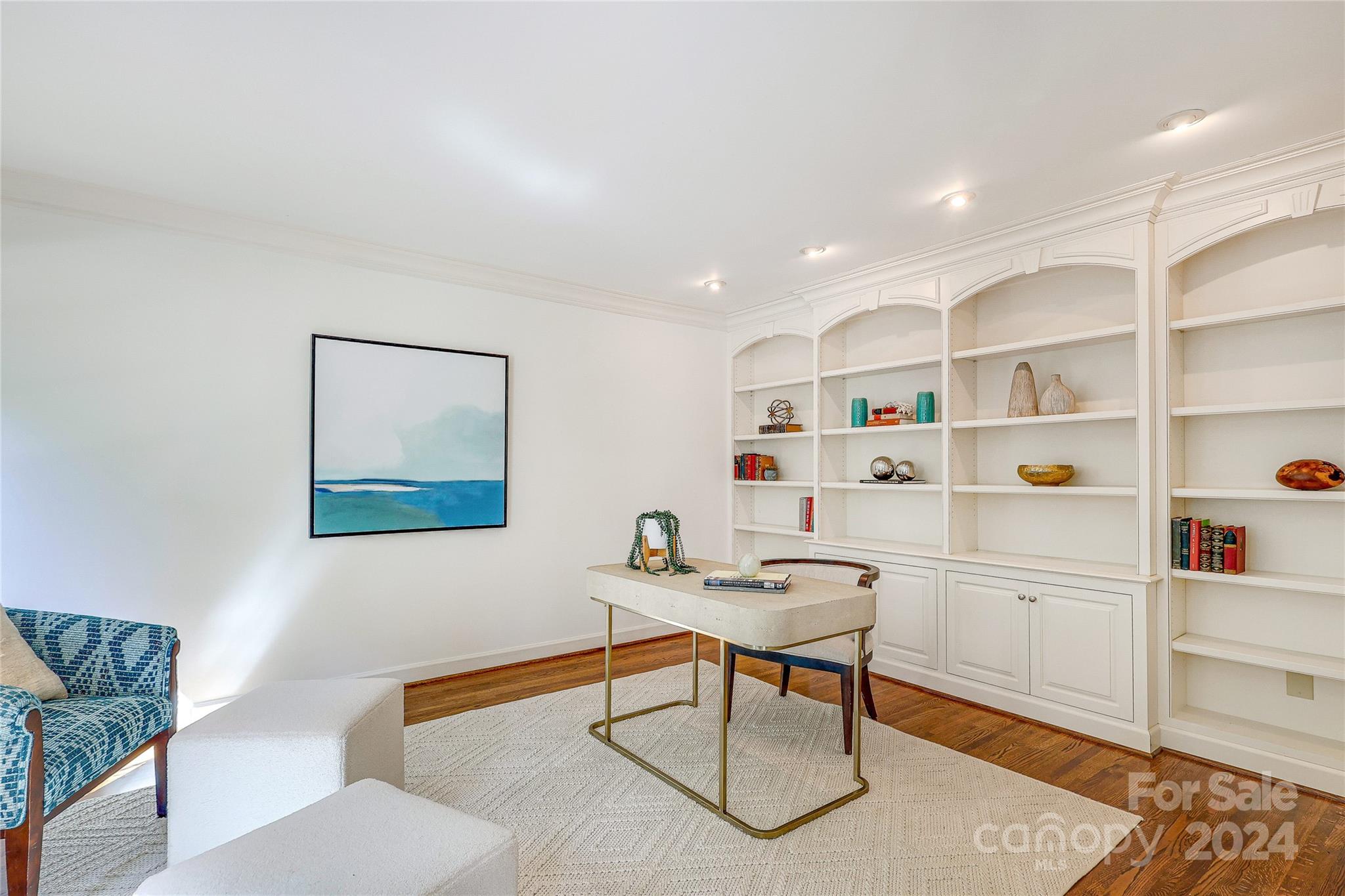 3127 Valencia Terrace