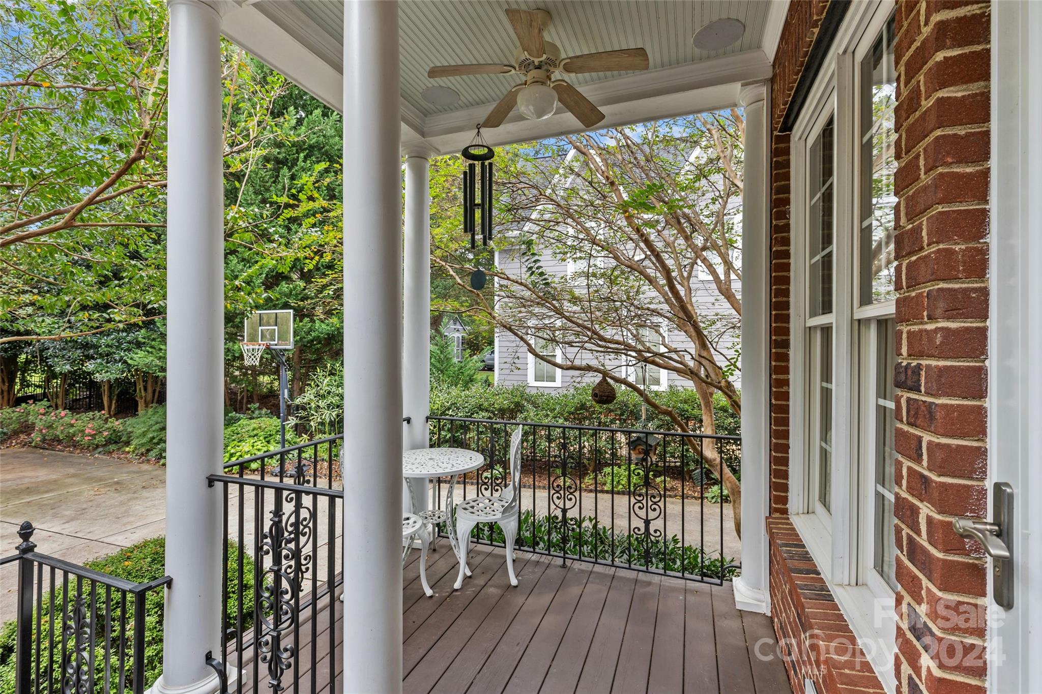 5122 Lady Fern Circle