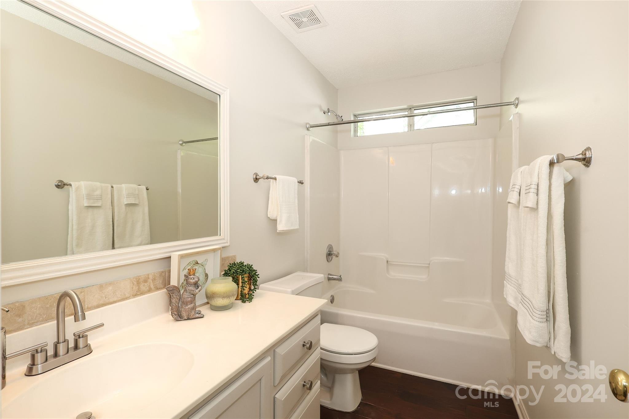 6623 Flat Creek Drive