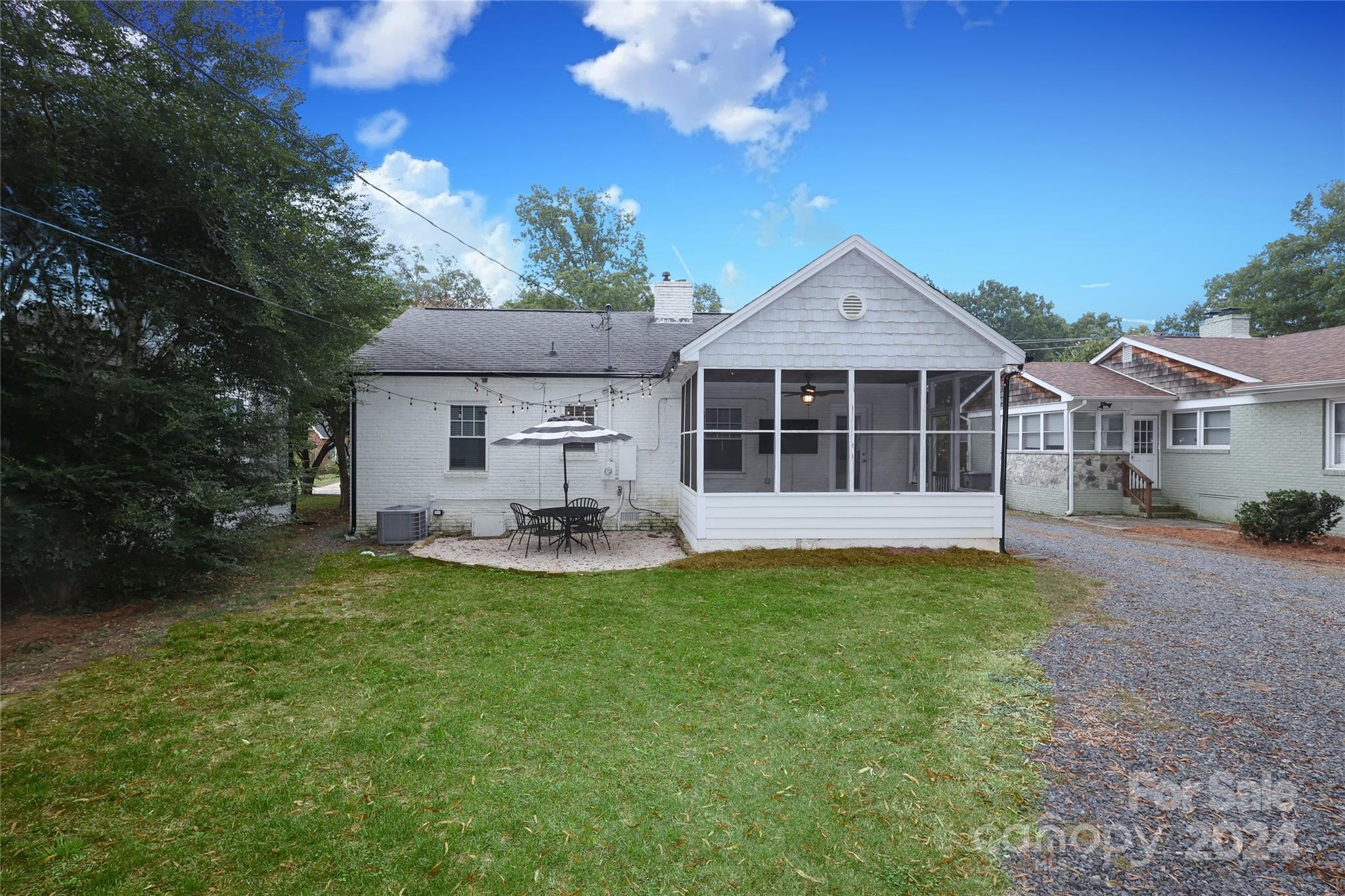 2012 Scott Avenue