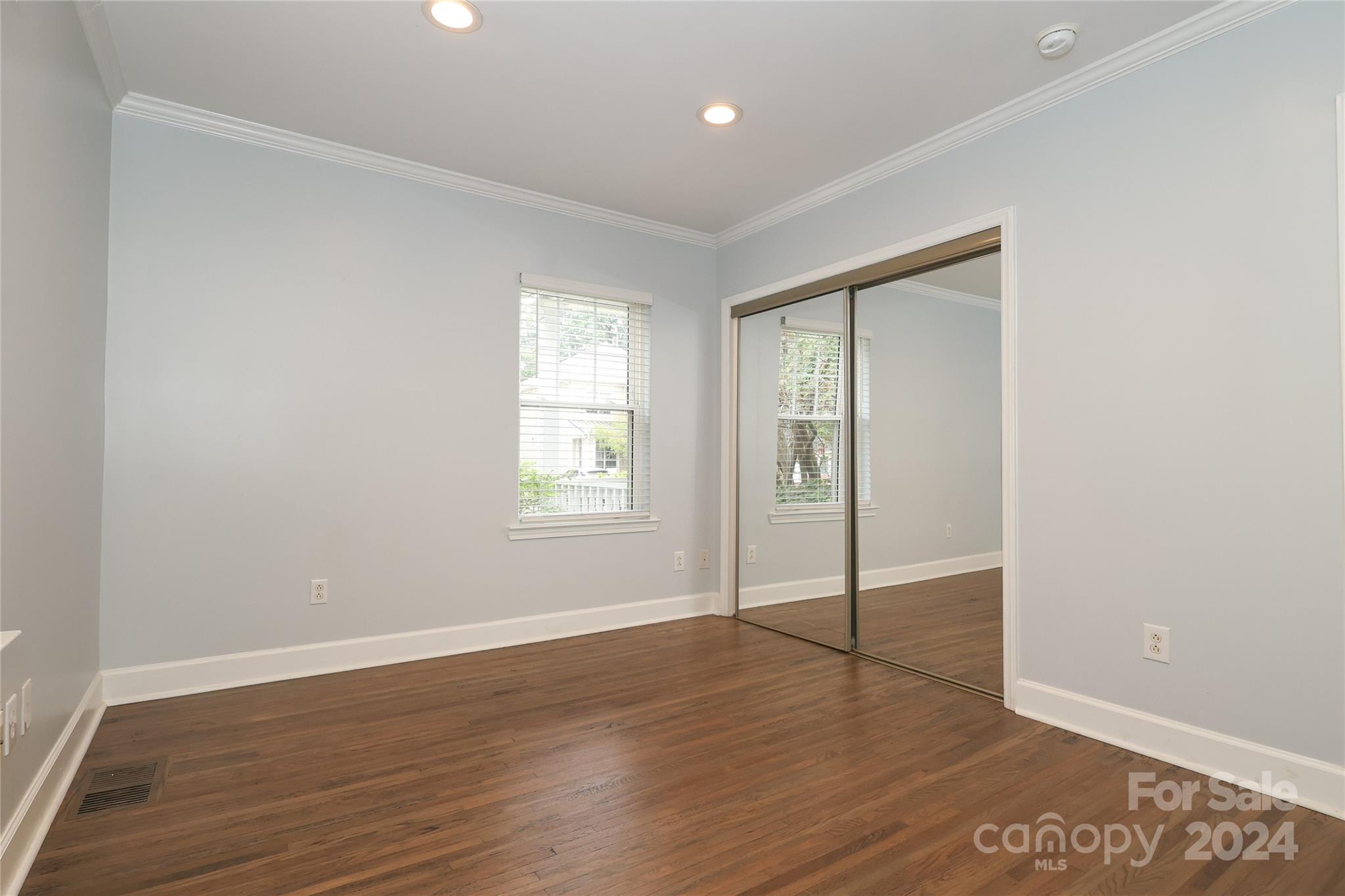 2012 Scott Avenue