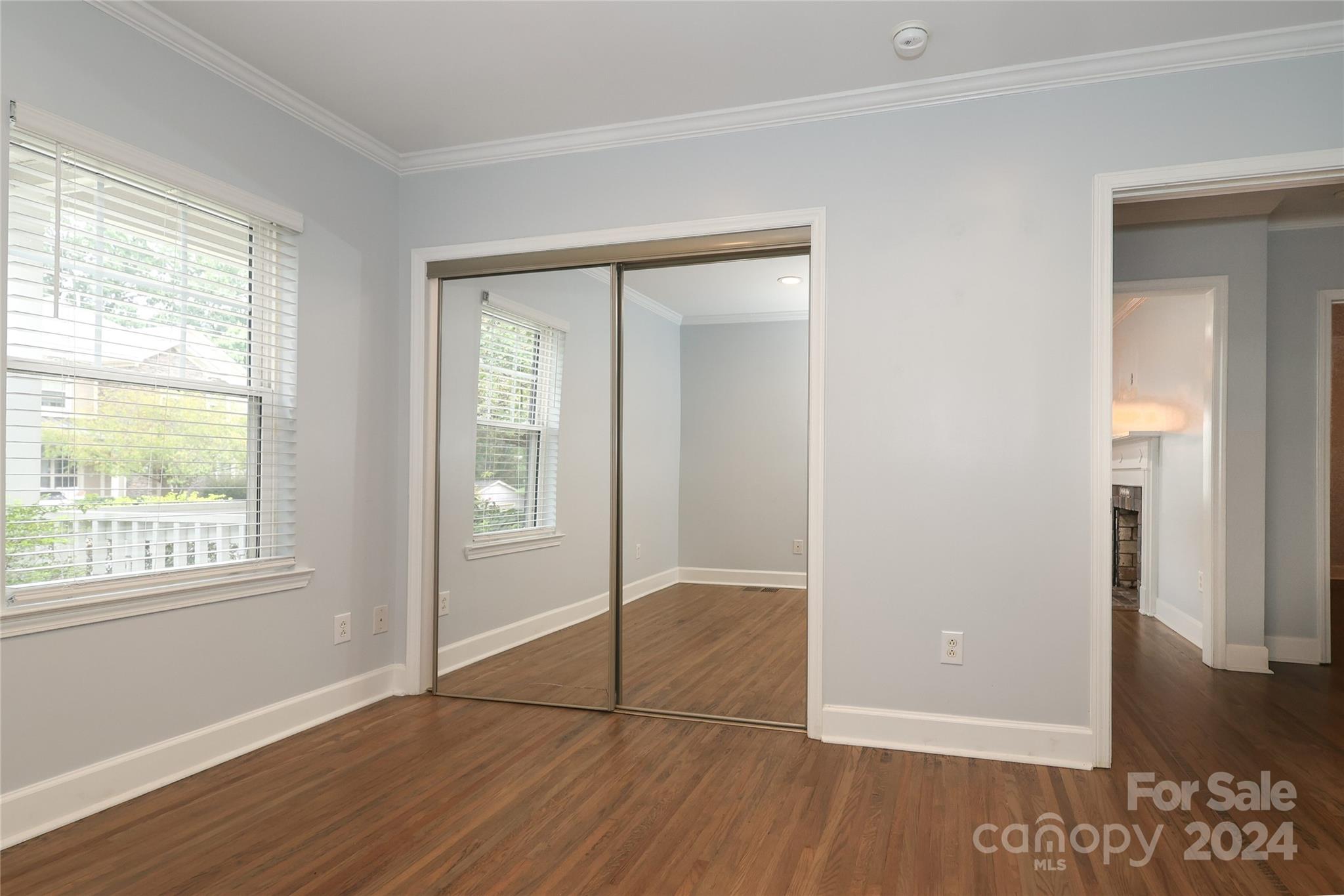2012 Scott Avenue