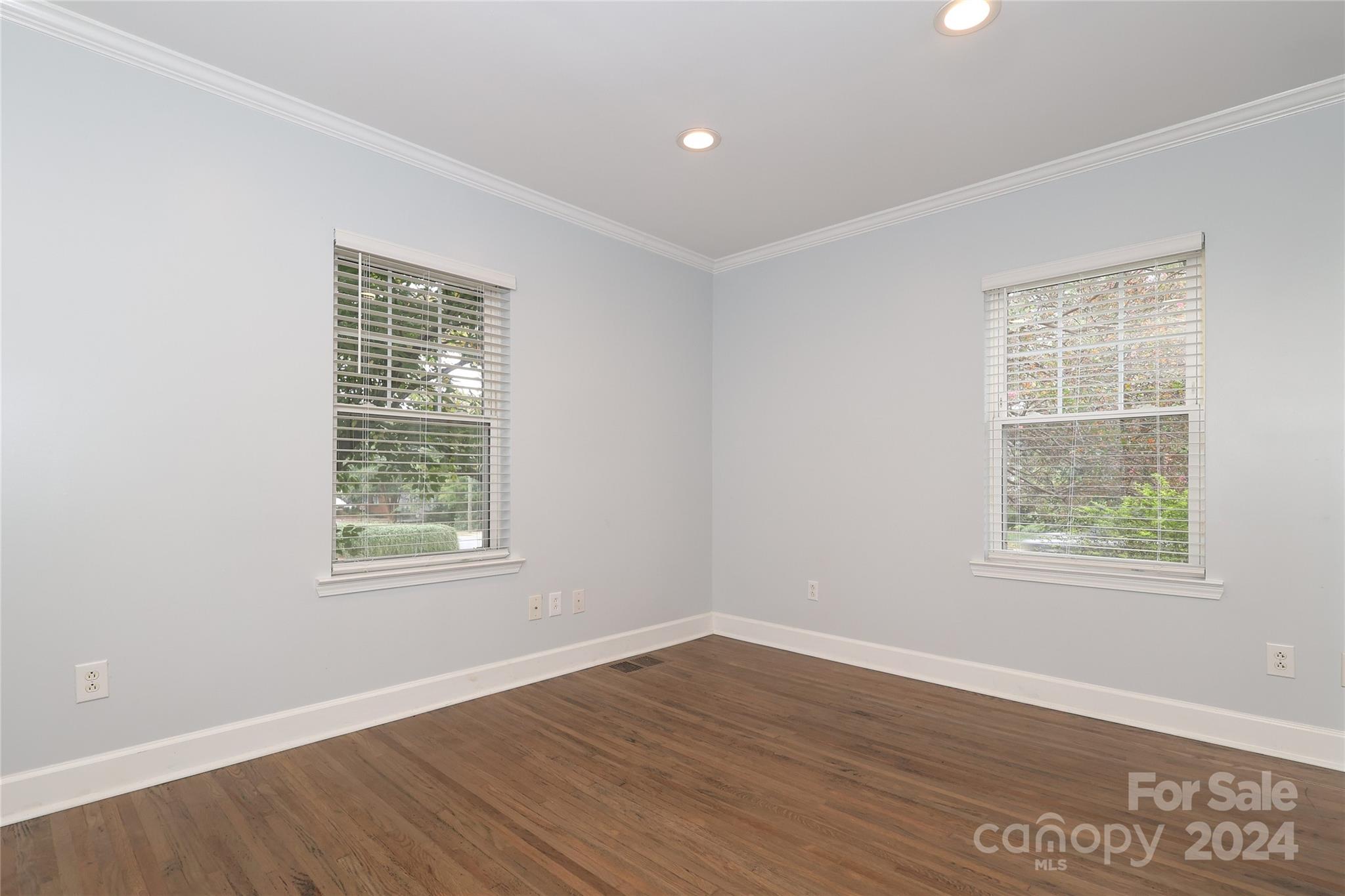 2012 Scott Avenue