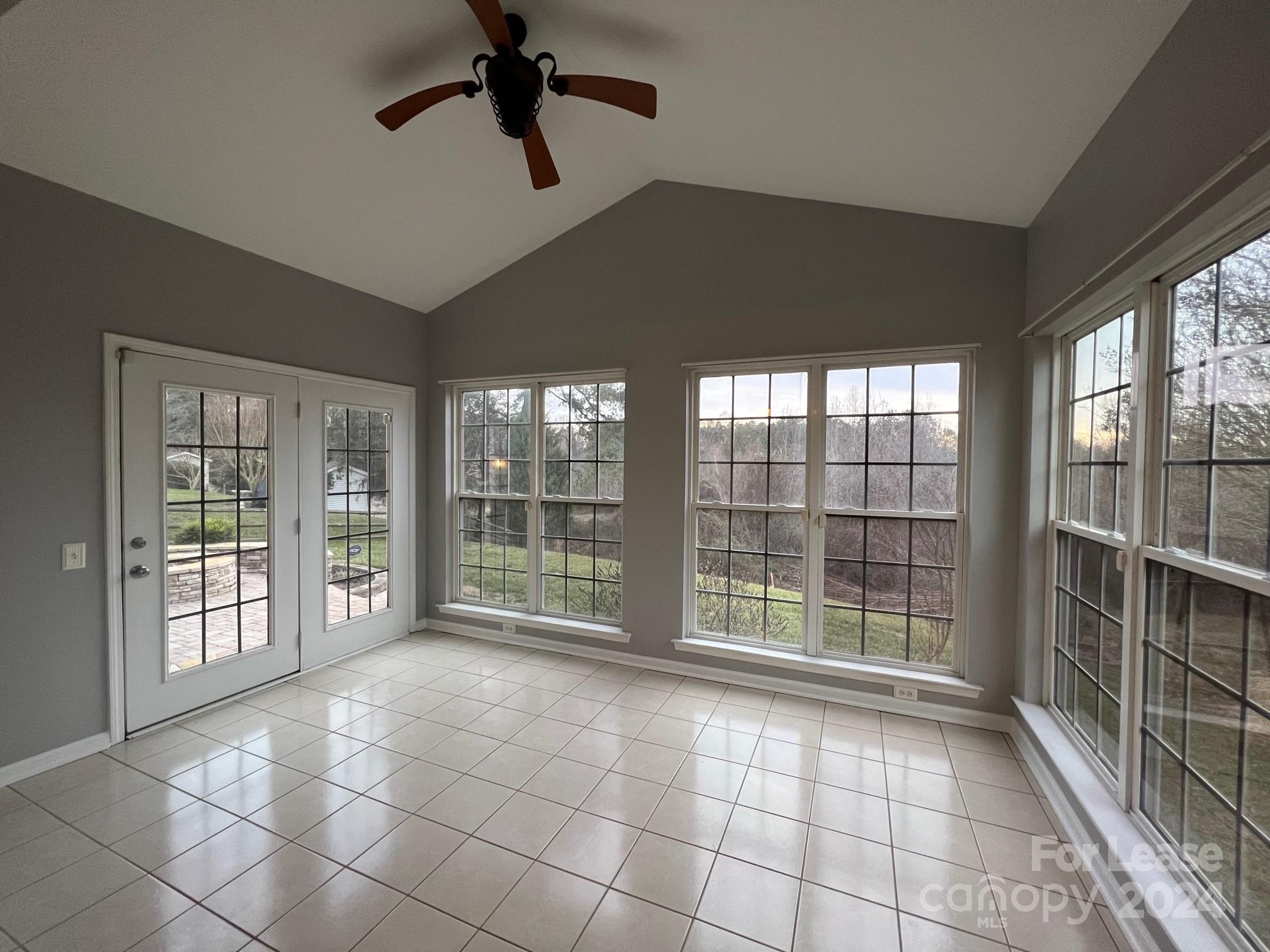 154 Coronilla Road