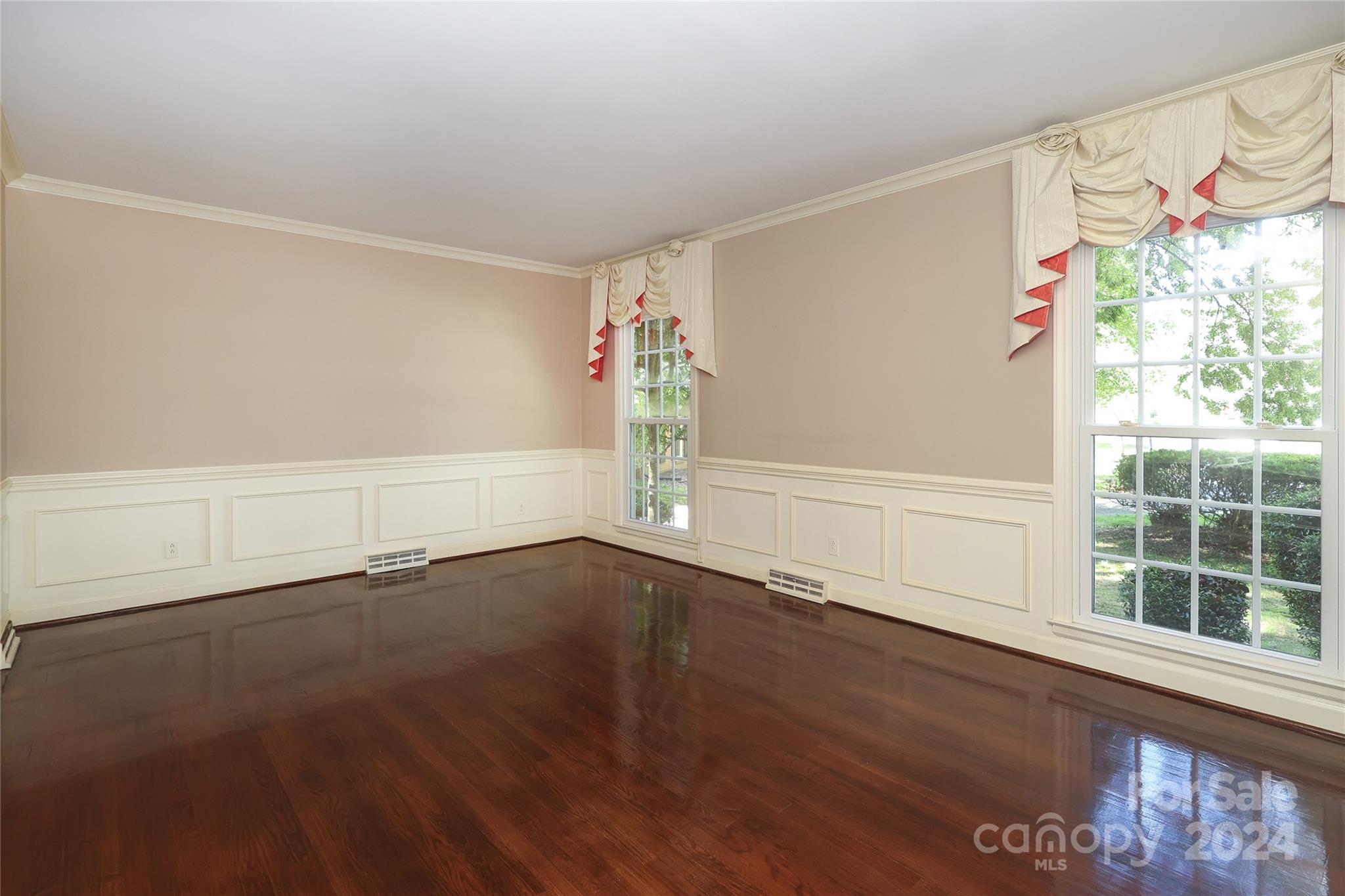 6416 Ilex Court