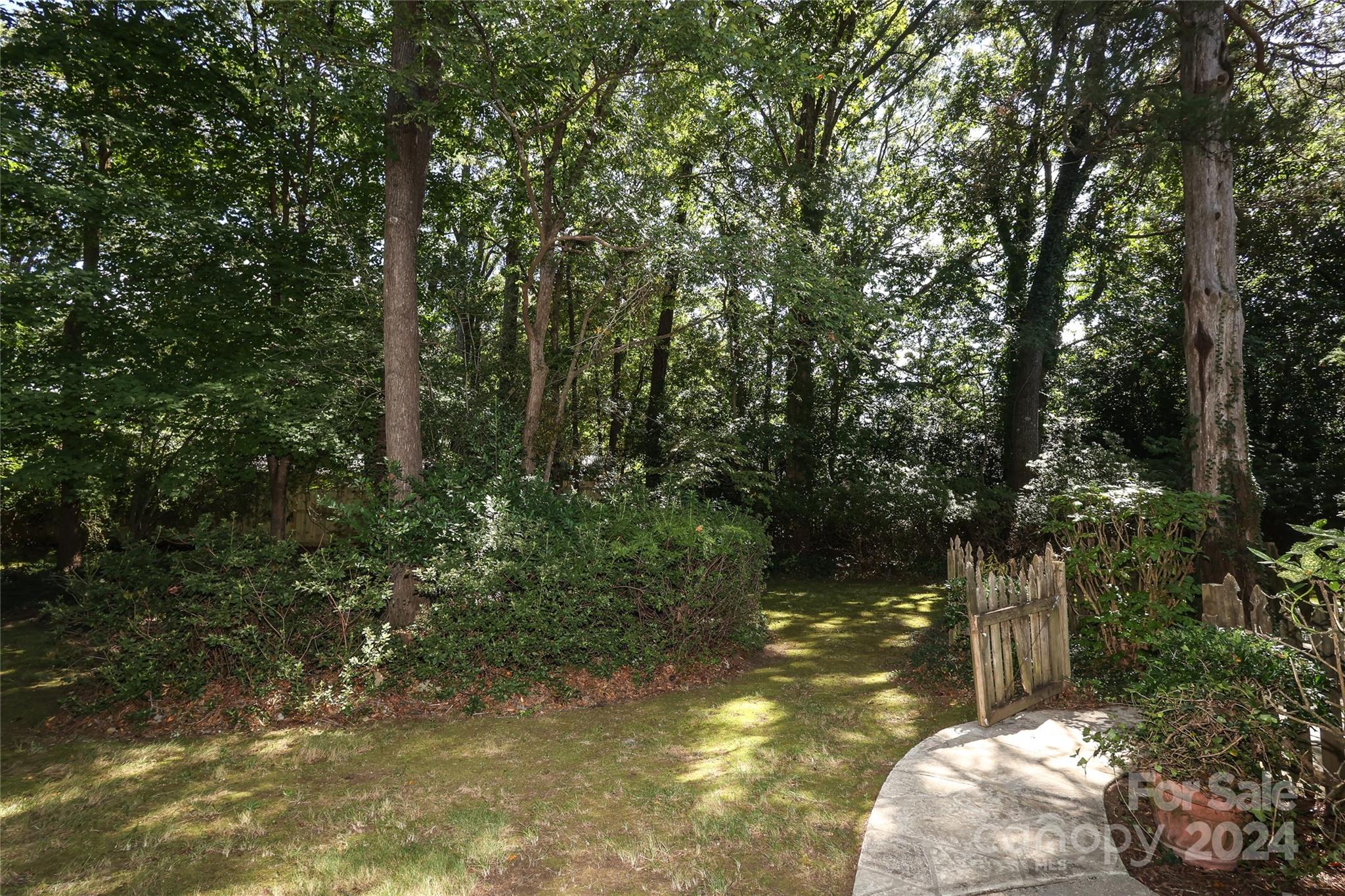 6416 Ilex Court