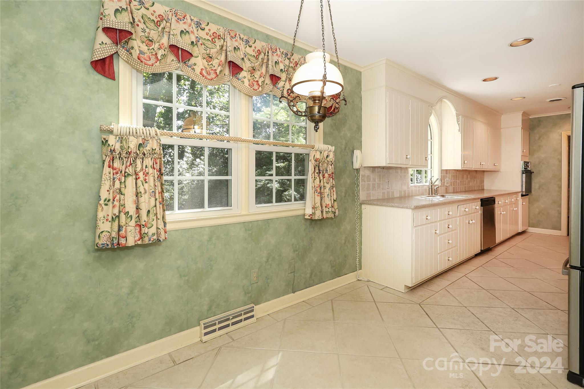 6416 Ilex Court