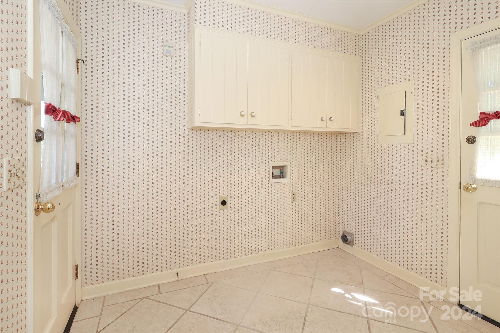 6416 Ilex Court