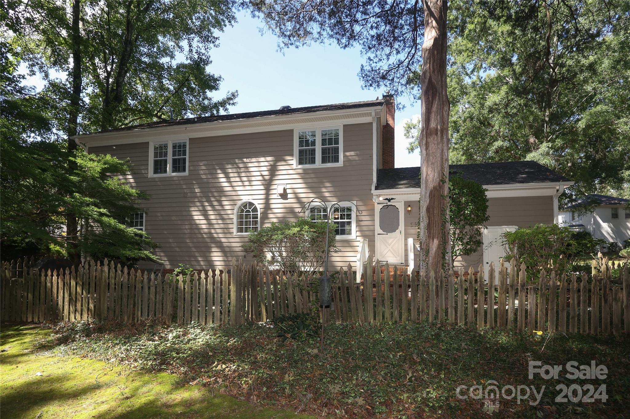 6416 Ilex Court