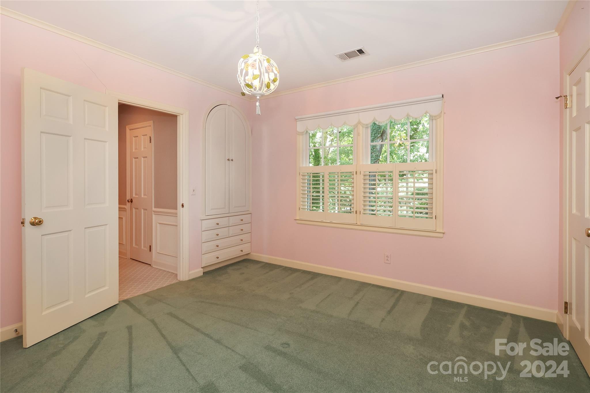 6416 Ilex Court