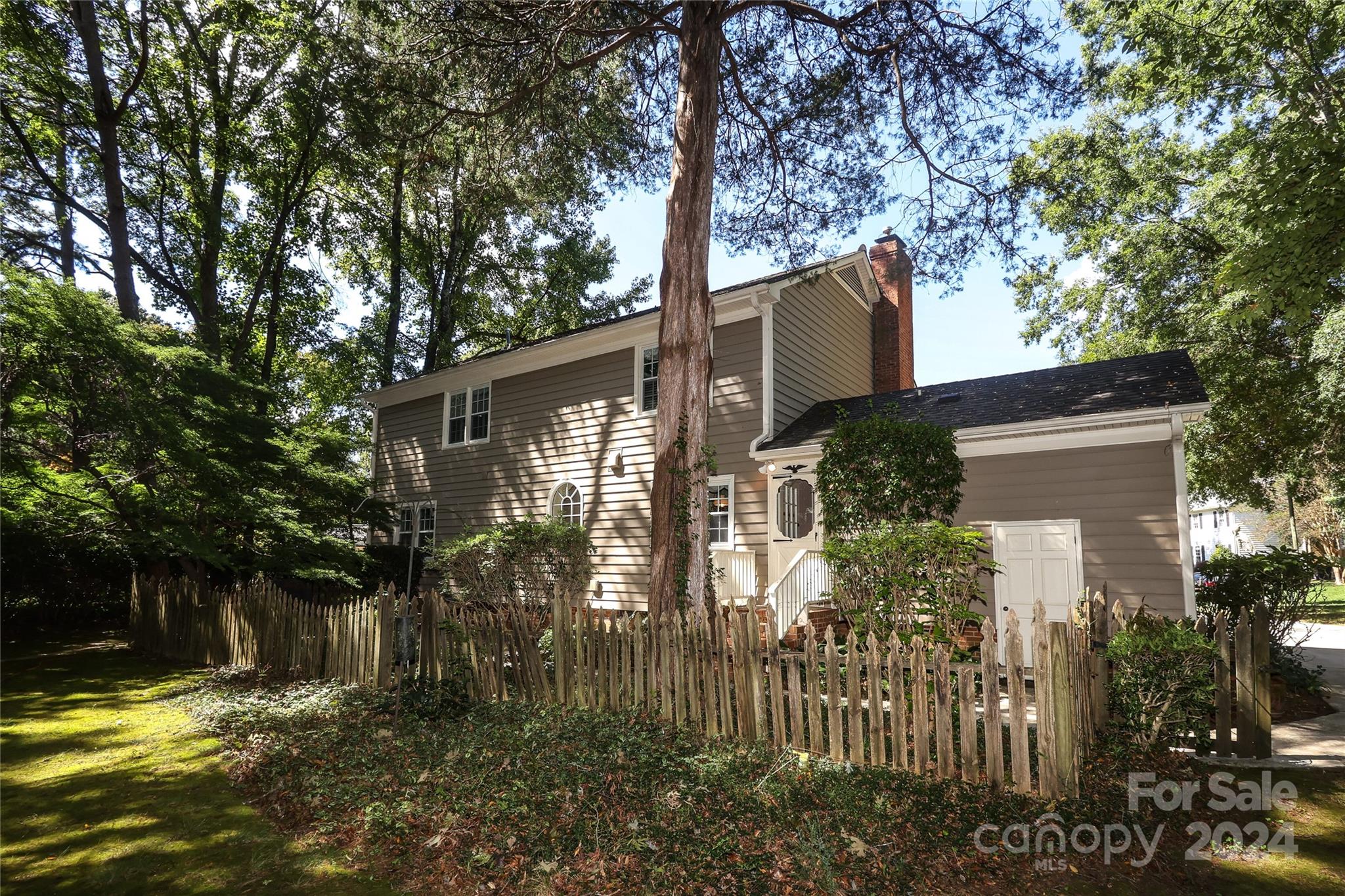 6416 Ilex Court