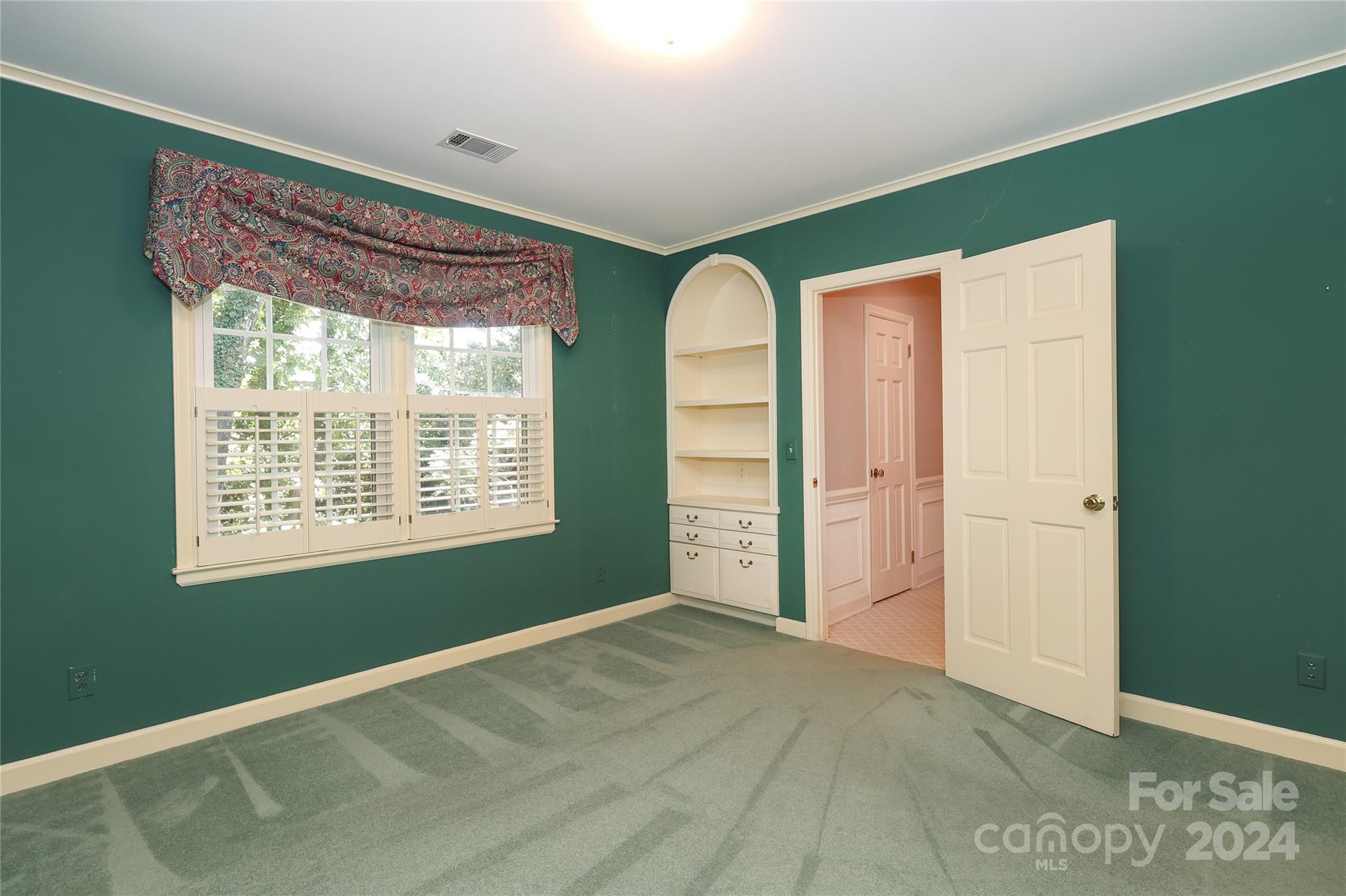 6416 Ilex Court
