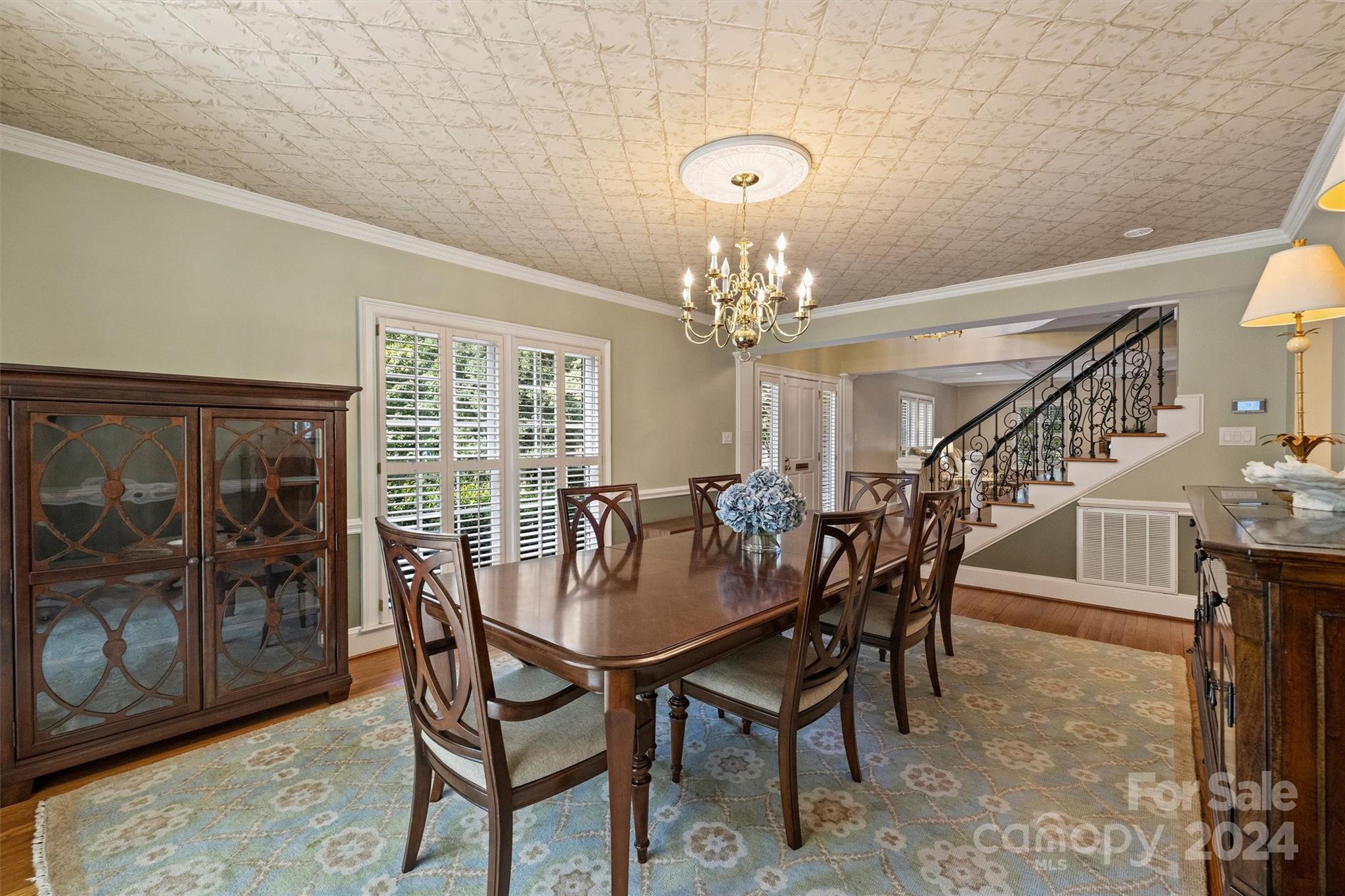 601 Cherokee Road