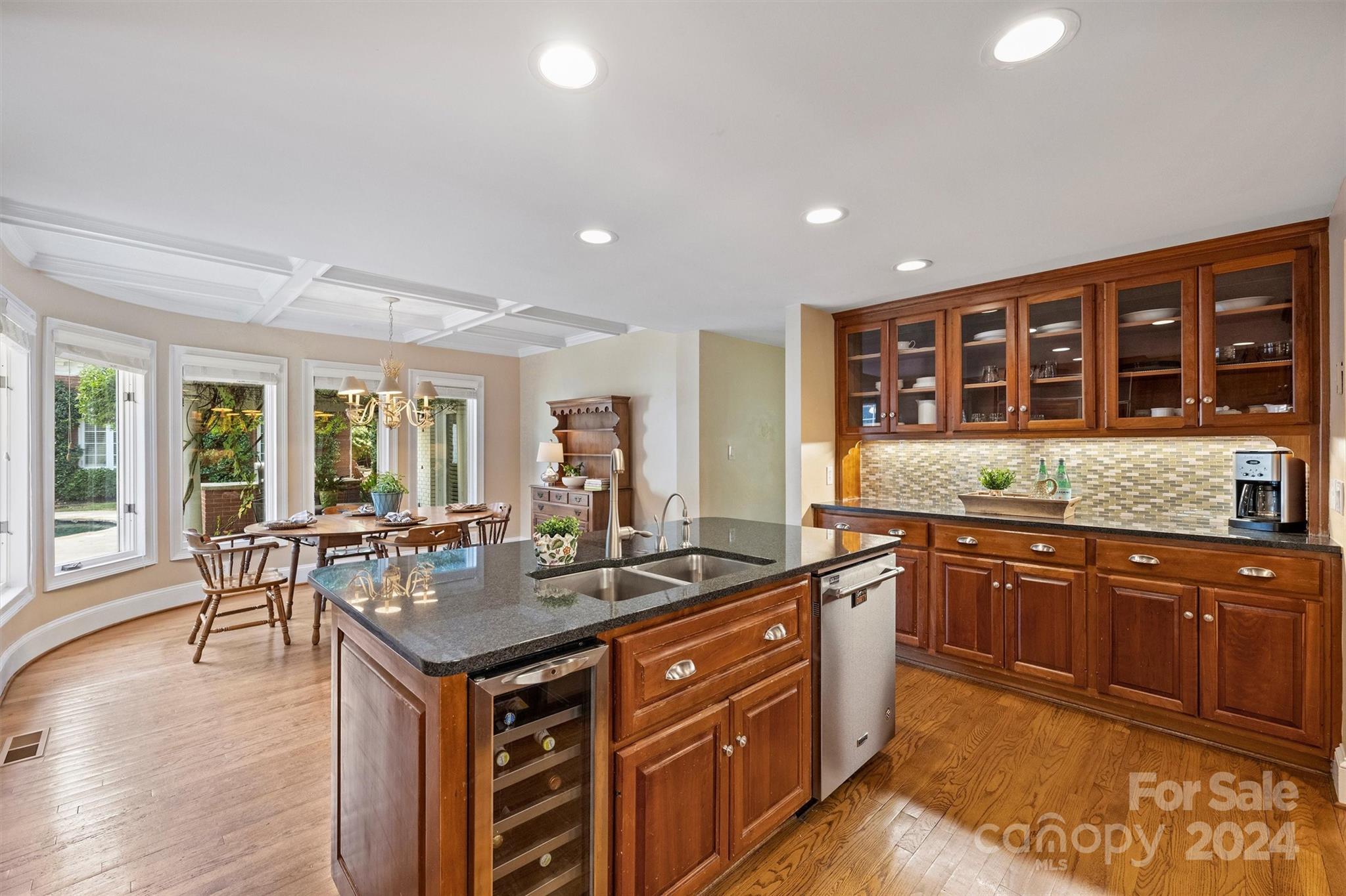 601 Cherokee Road