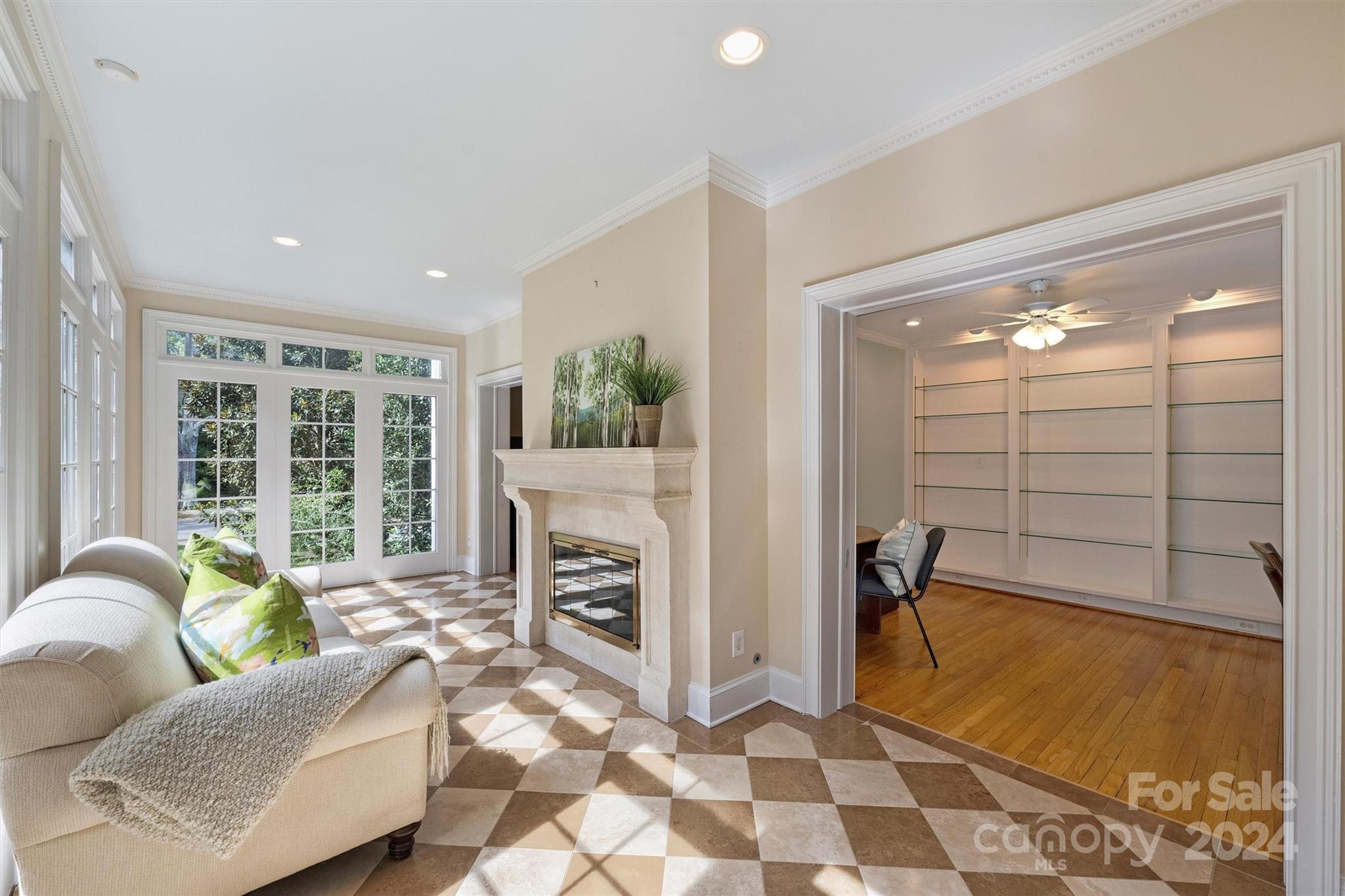 601 Cherokee Road