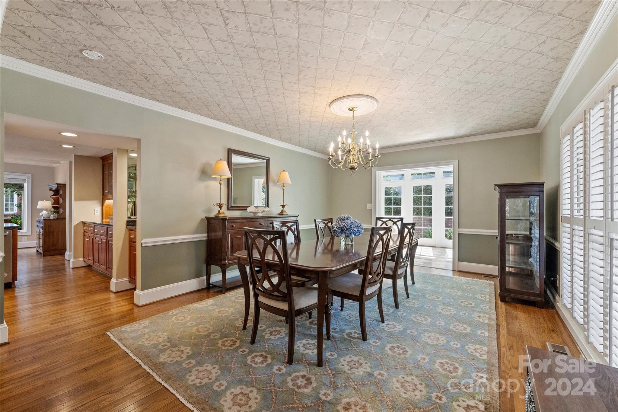 601 Cherokee Road