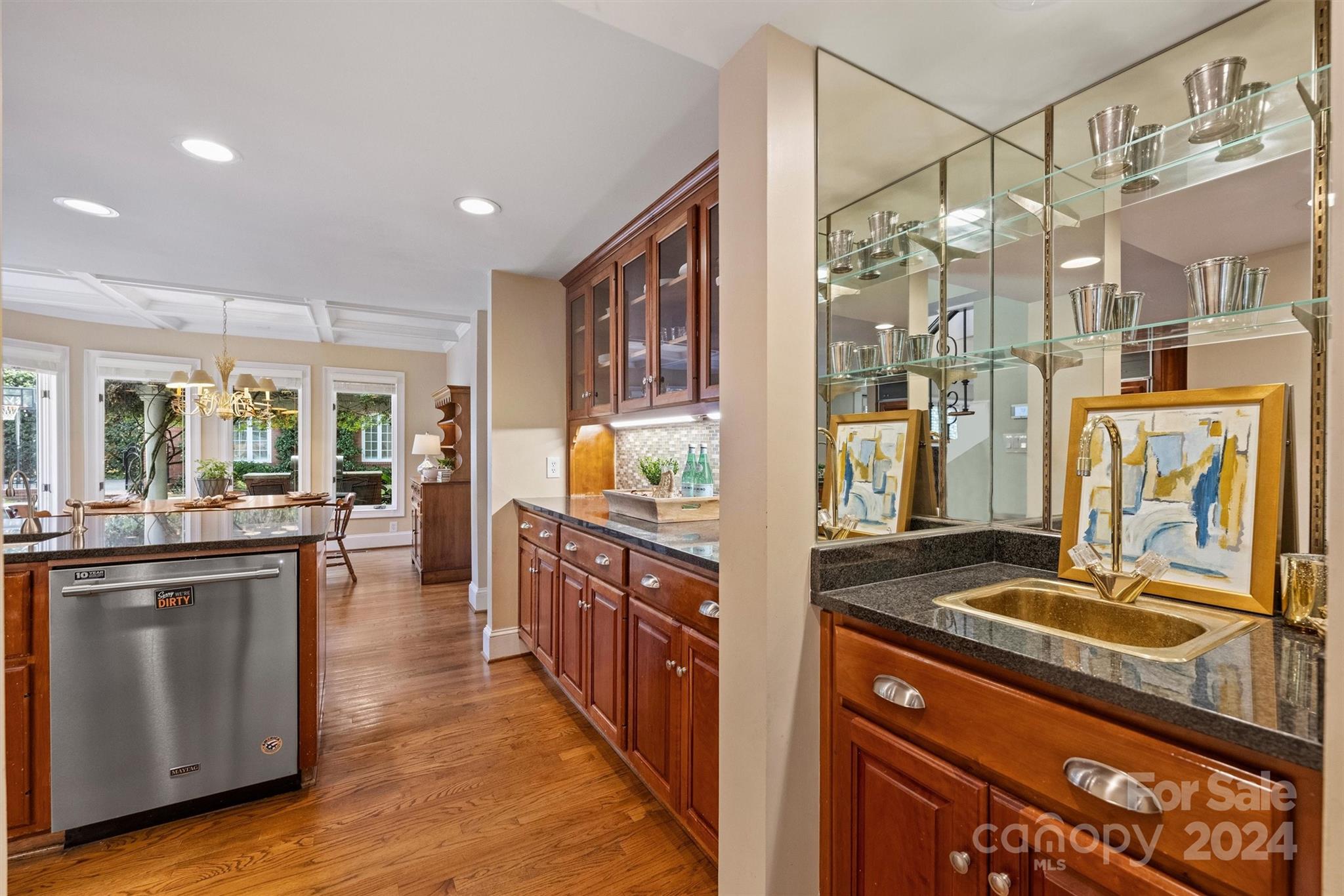 601 Cherokee Road