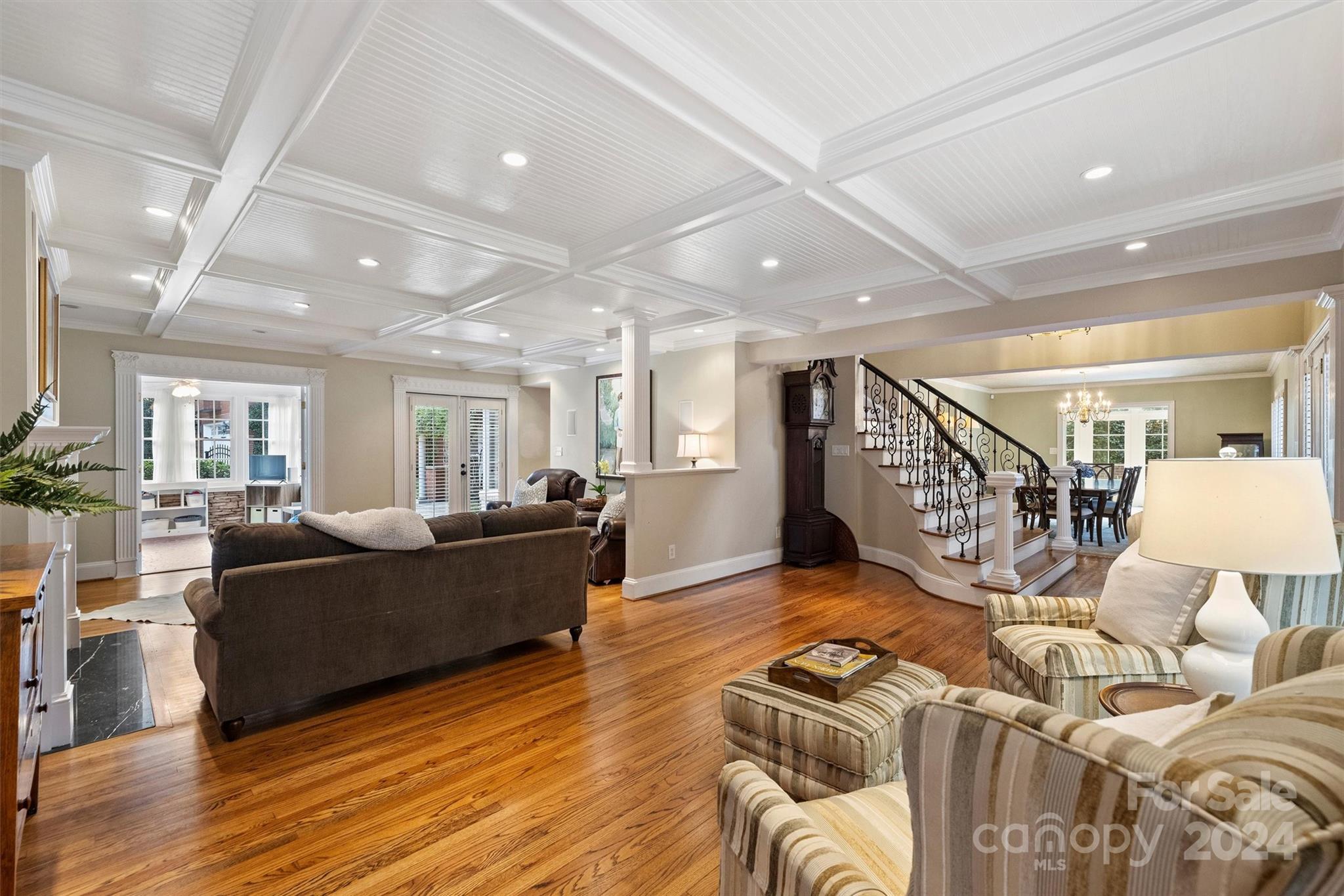 601 Cherokee Road