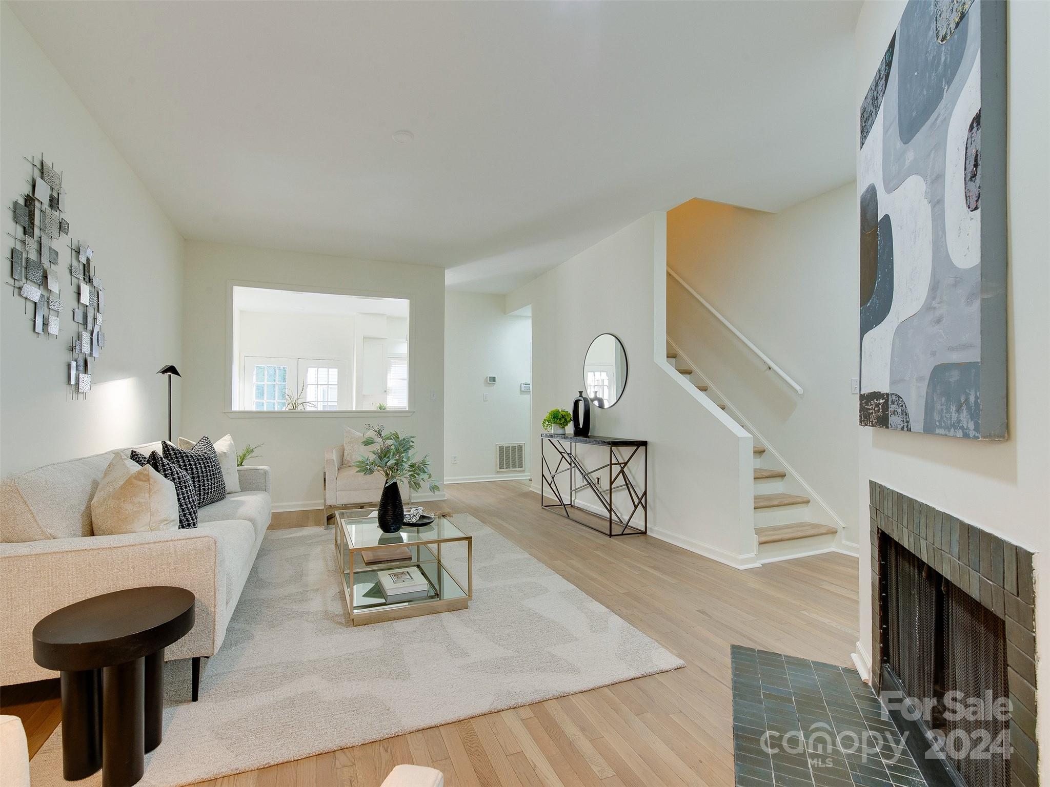 715 N Poplar Street