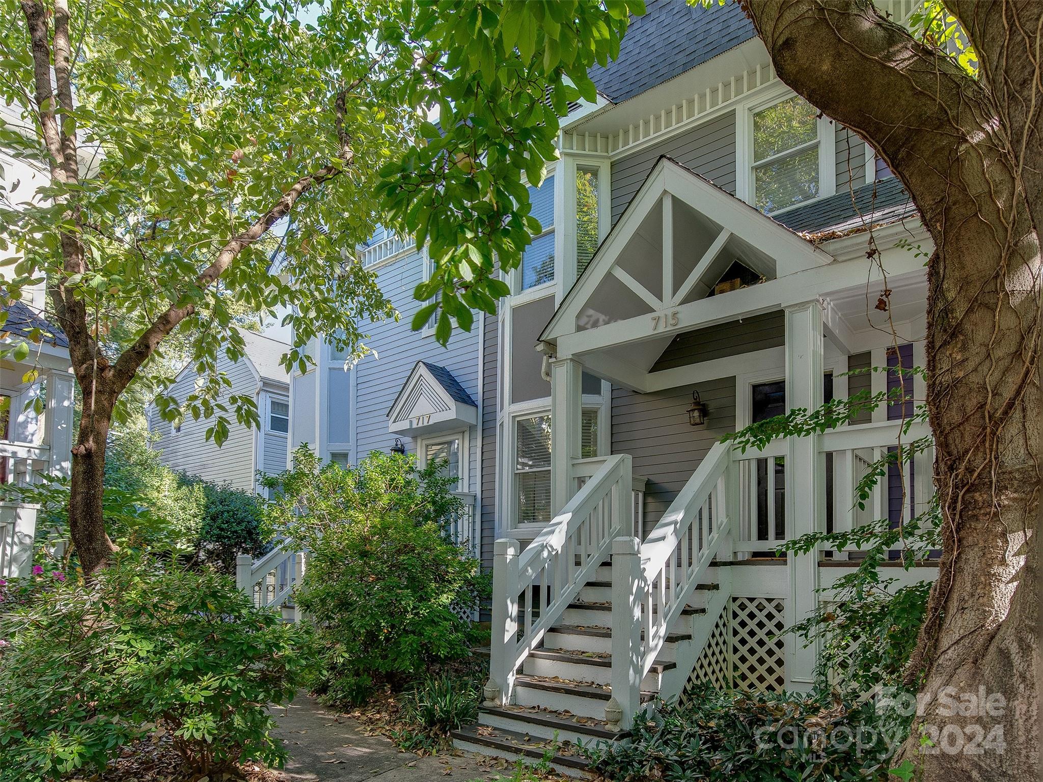 715 N Poplar Street