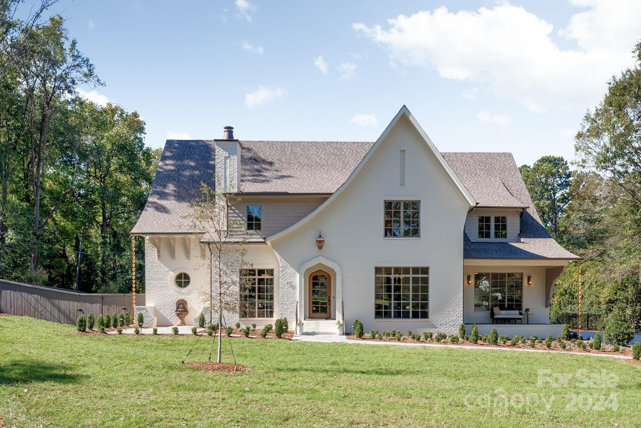 414 Shasta Ln