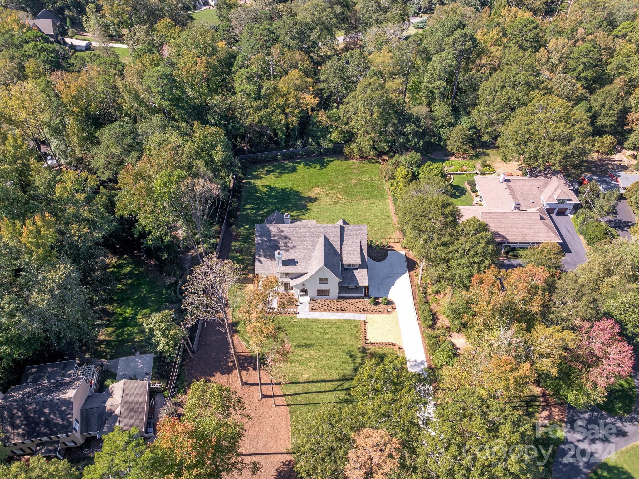 414 Shasta Ln